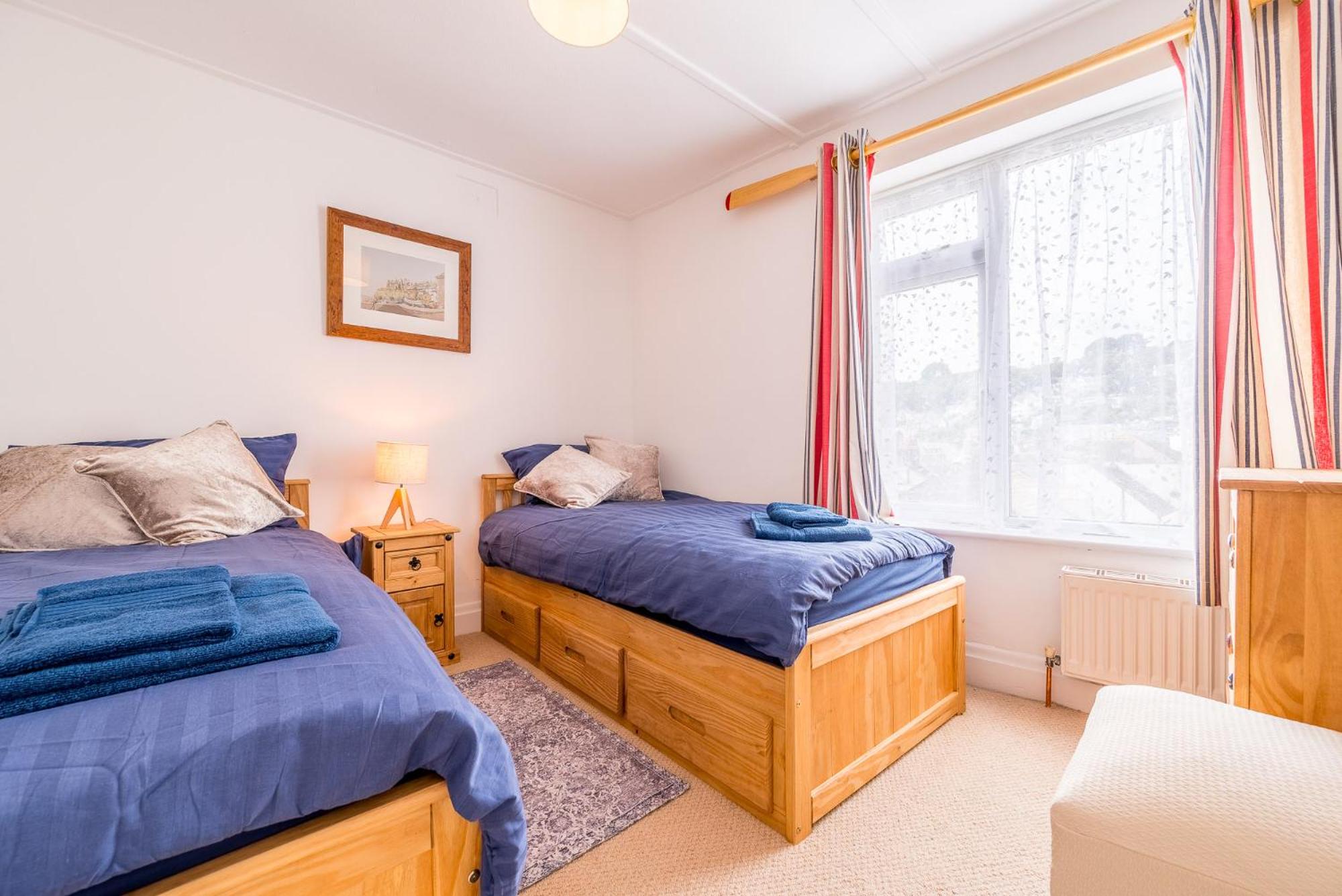 Looe Vacations - The Decker Apartment - Property Image 3