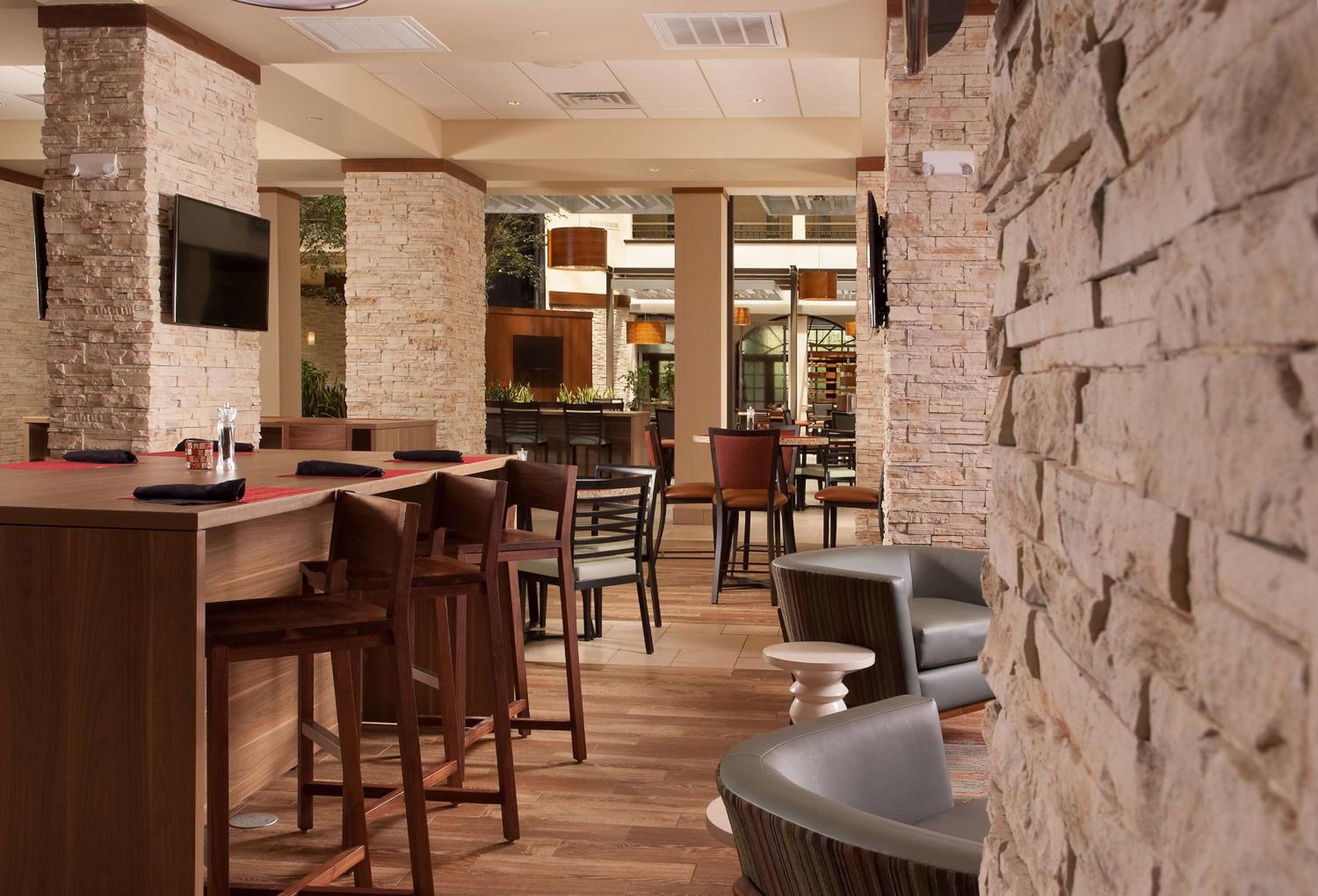 Embassy Suites by Hilton Nashville Airport - Property Image 37
