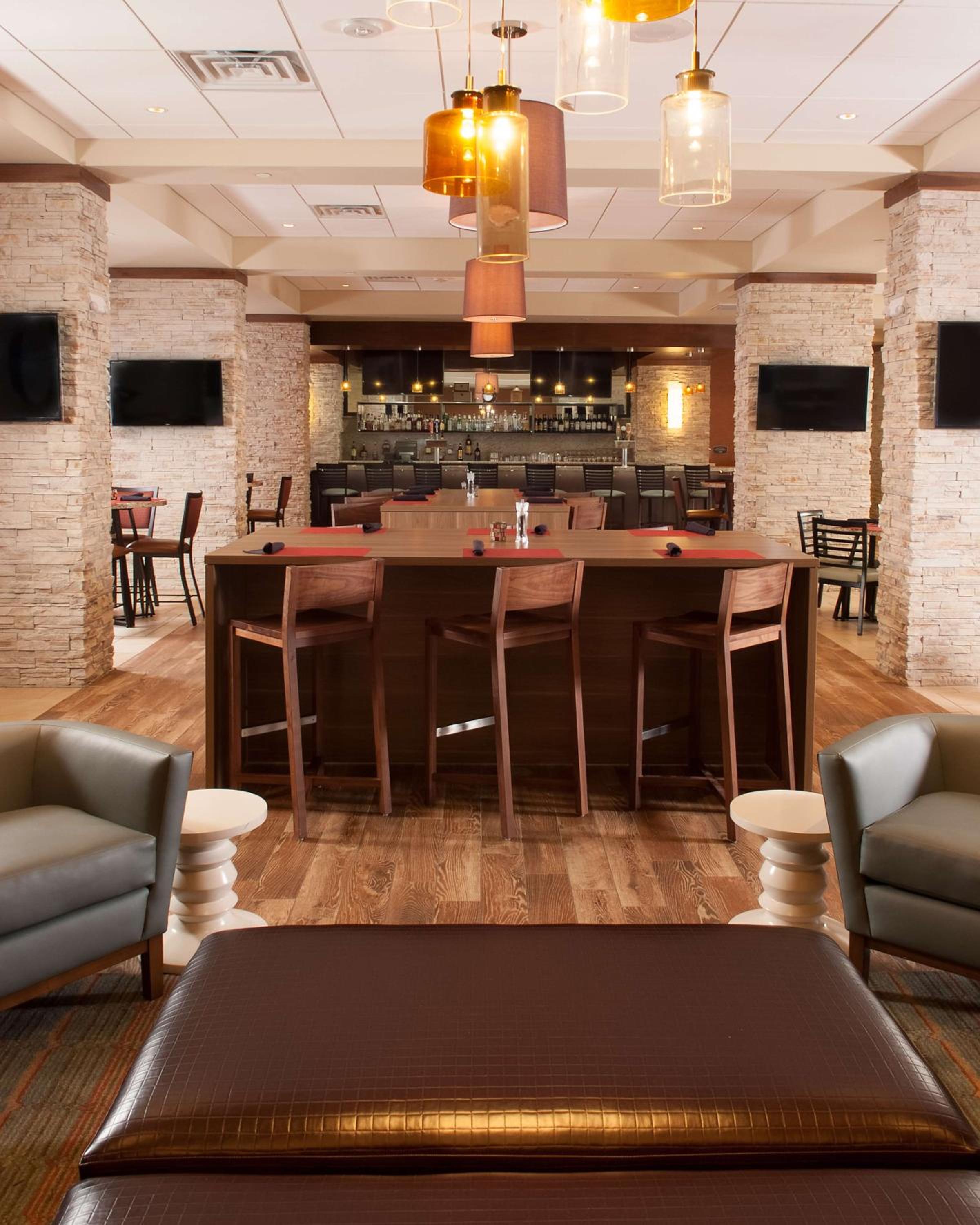 Embassy Suites by Hilton Nashville Airport - Property Image 1