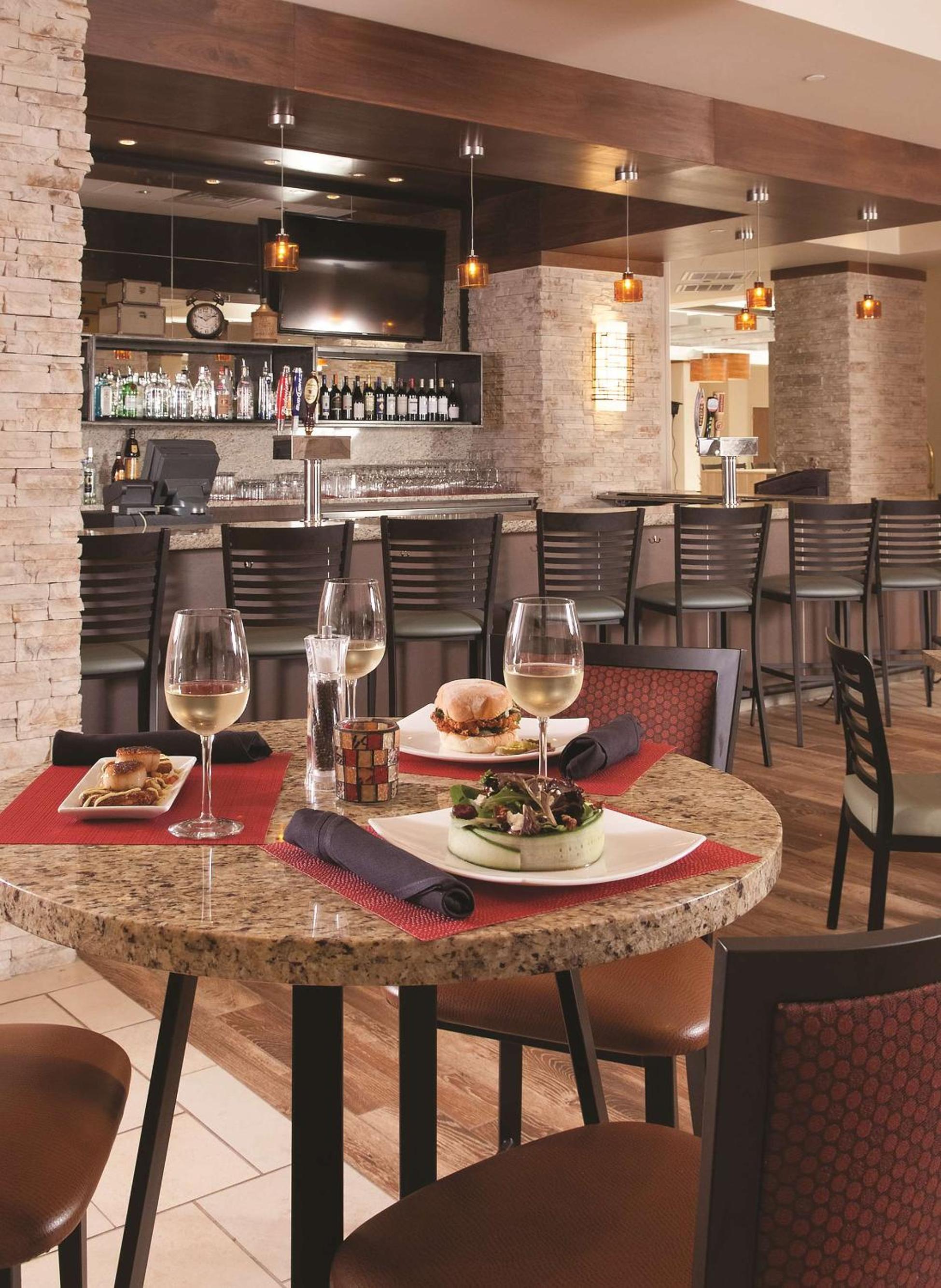 Embassy Suites by Hilton Nashville Airport - Property Image 20