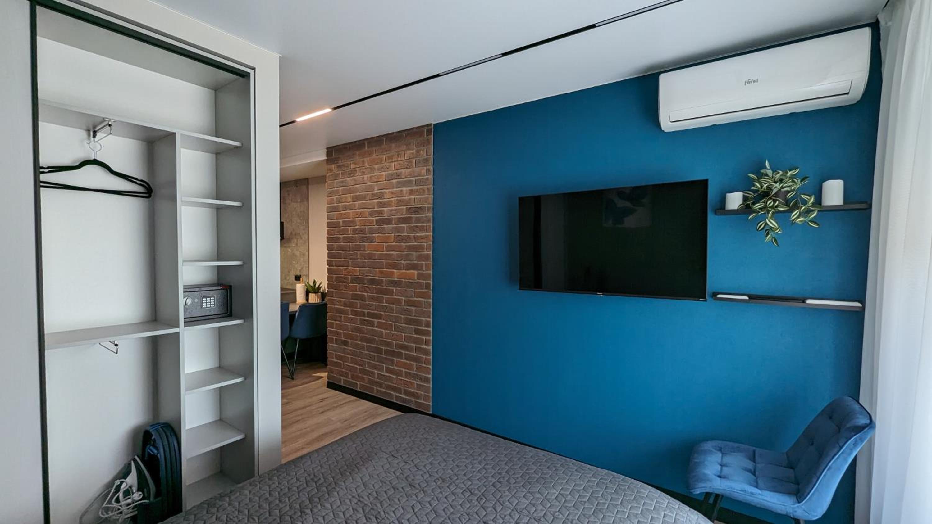 AVENUE APARTMENTS