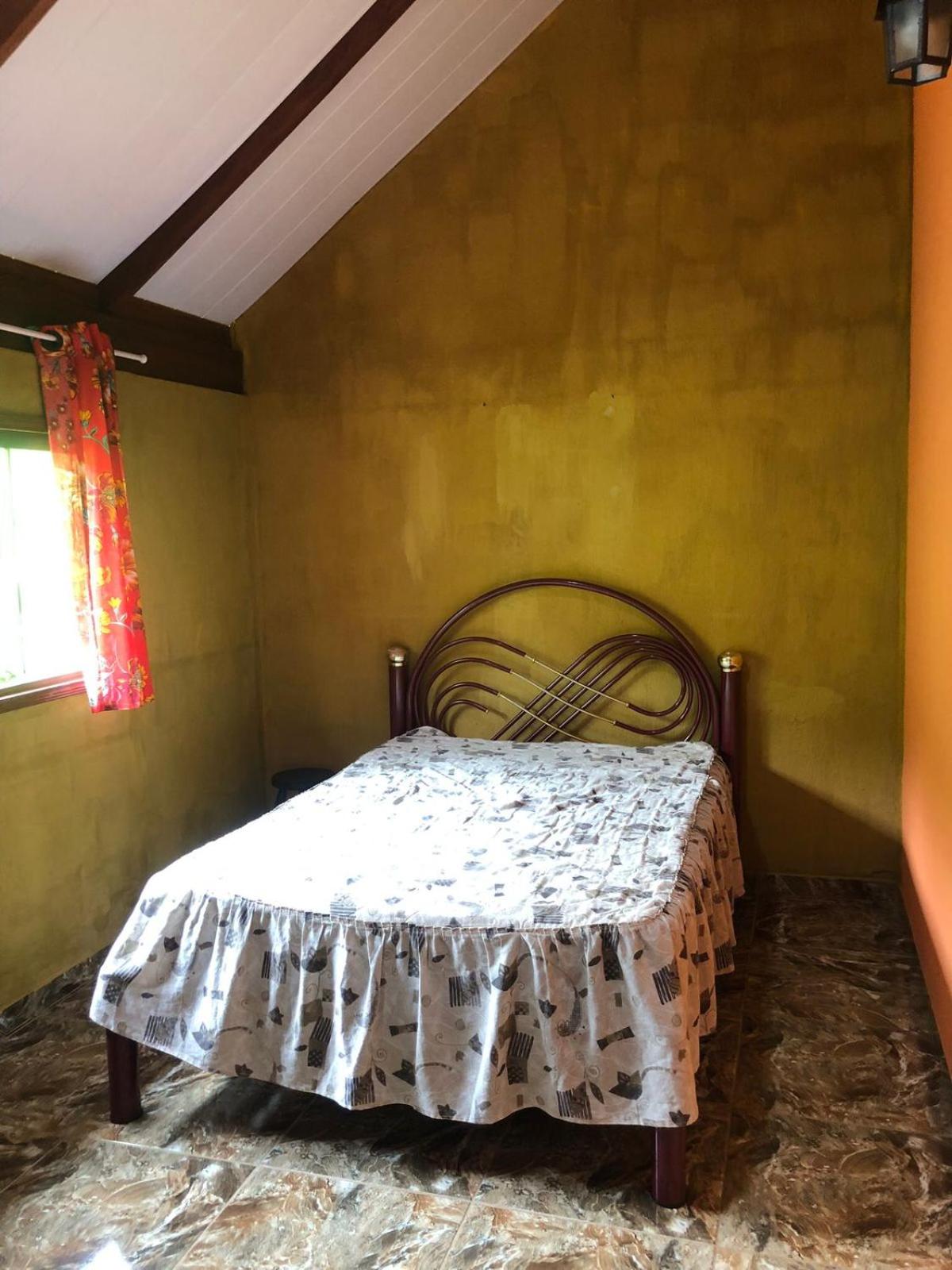 Sítio Chalé 3Ipes