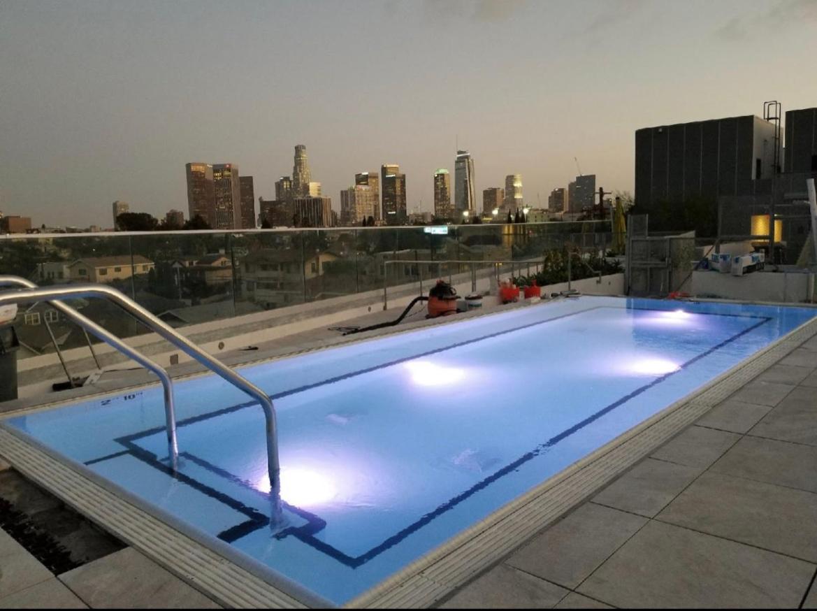 Luxury Downtown Los Angeles Penthouse Condo with Skyline Views