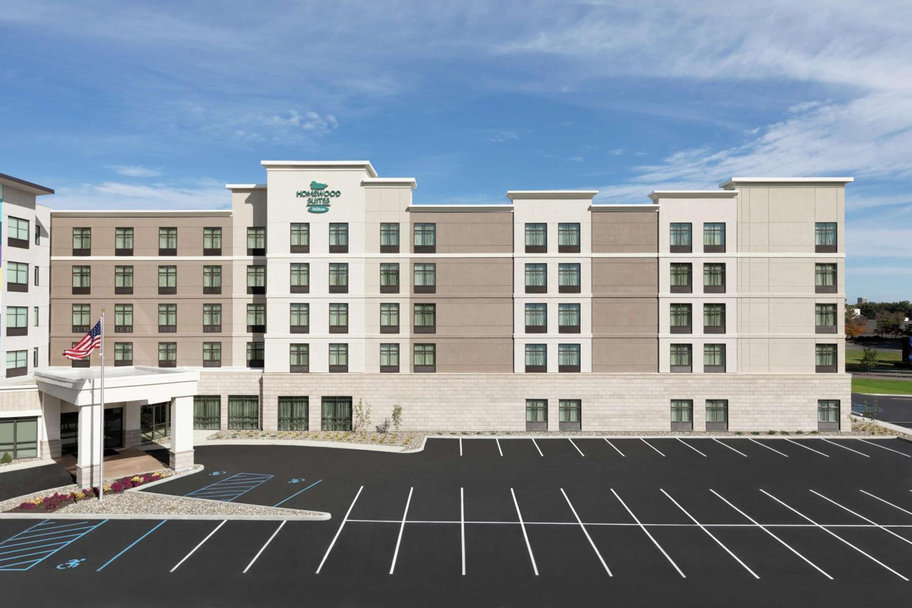 Hotel Homewood Suites by Hilton Albany Crossgates Mall - Image 1