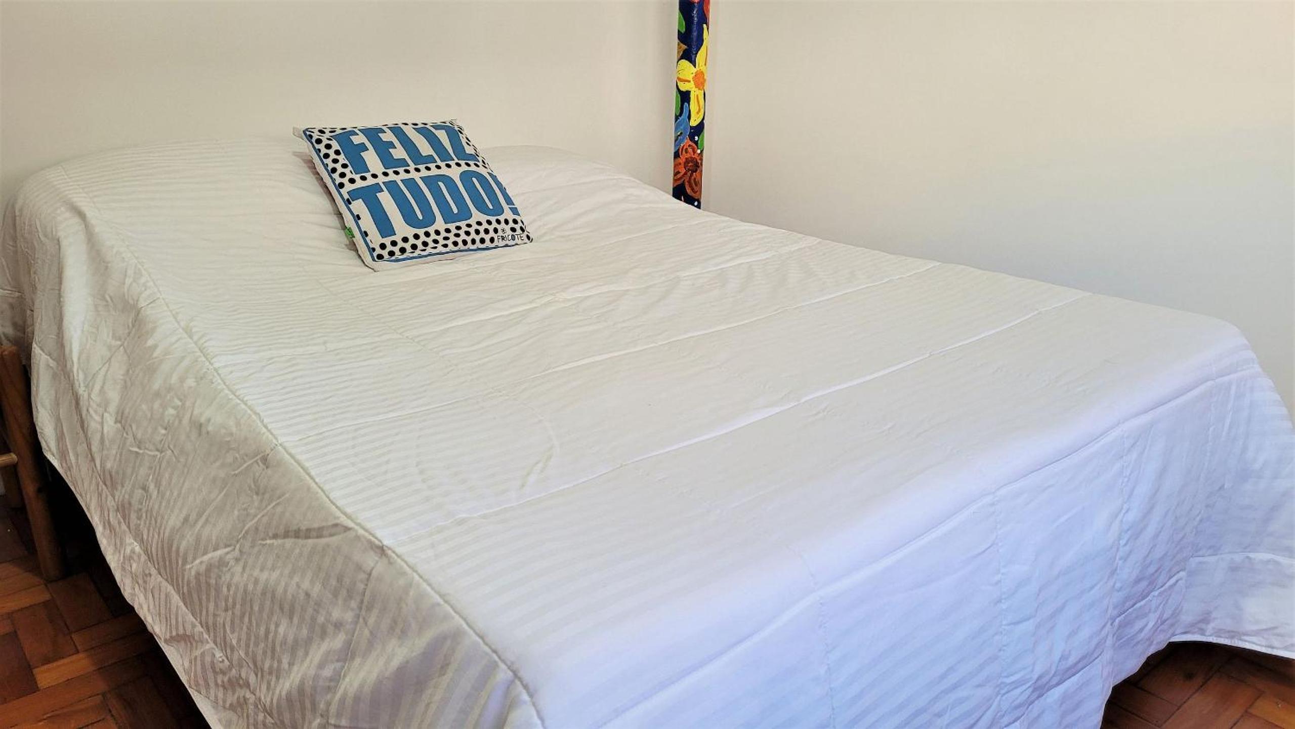 Apartamento 1 quadra da praia C124