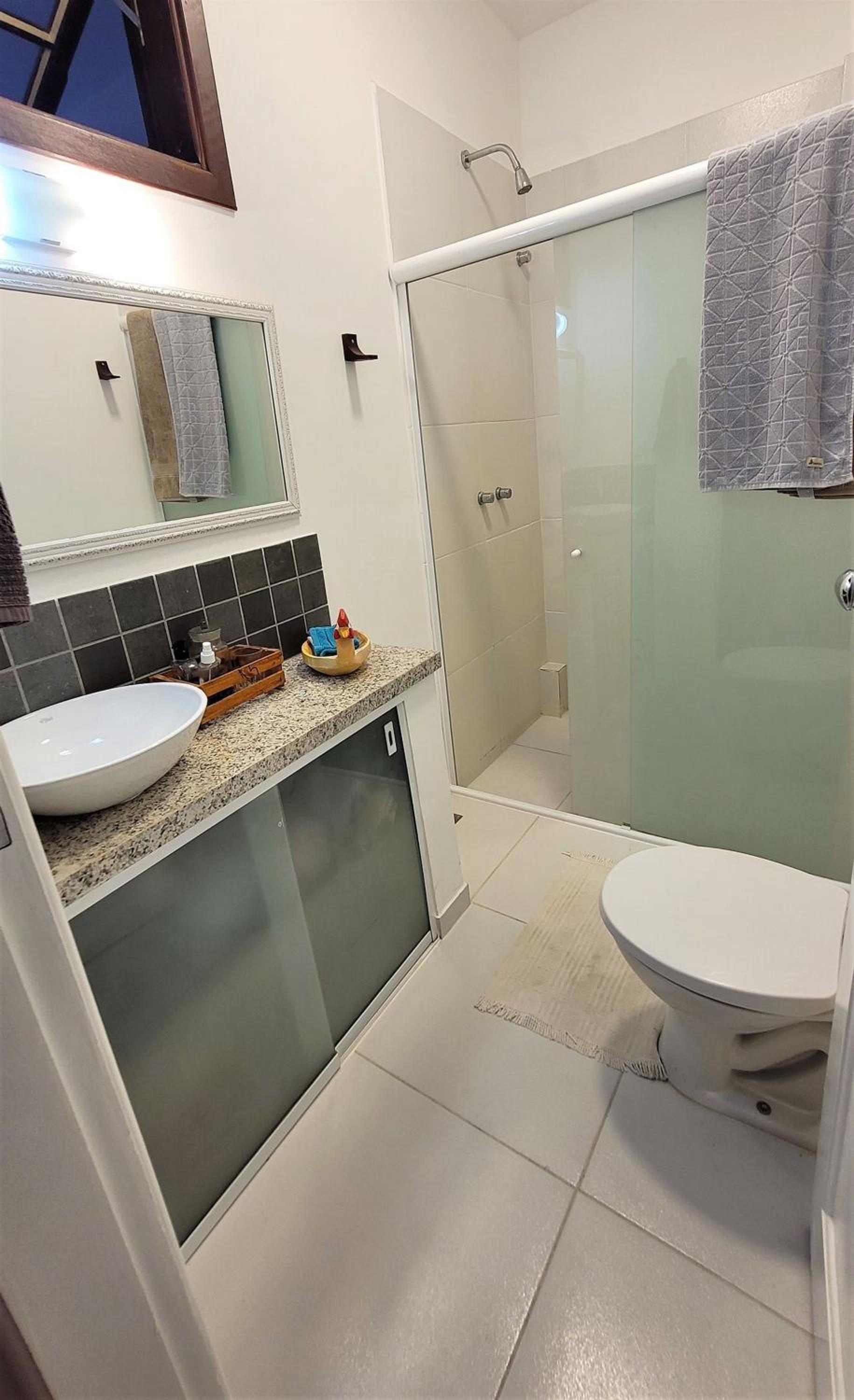 Apartamento 1 quadra da praia C124