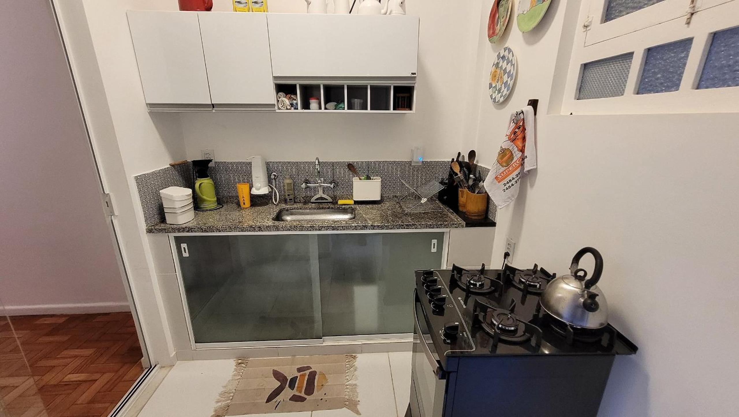 Apartamento 1 quadra da praia C124