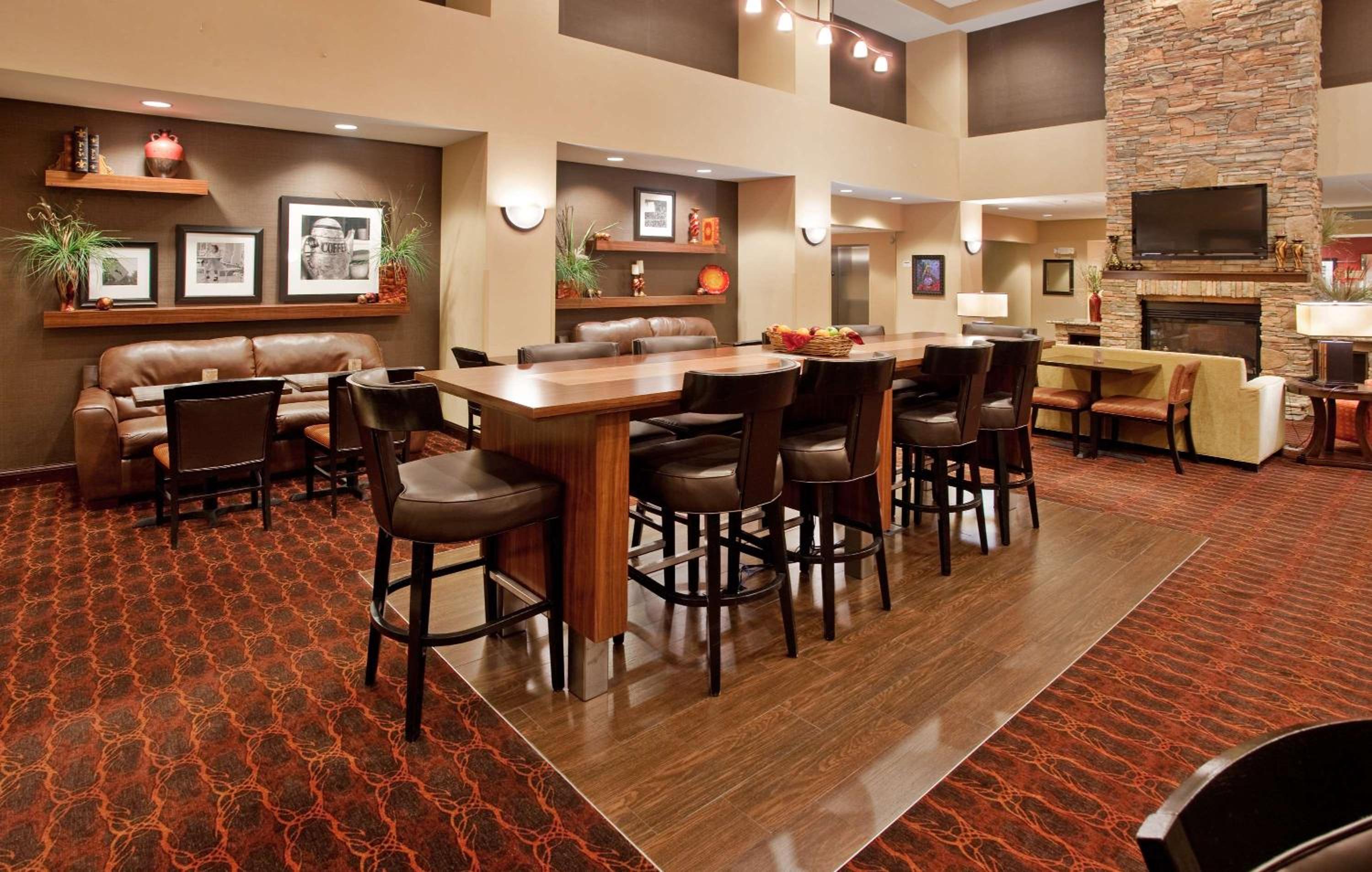 Watertown Vacations - Hampton Inn  Suites Watertown - Property Image 2