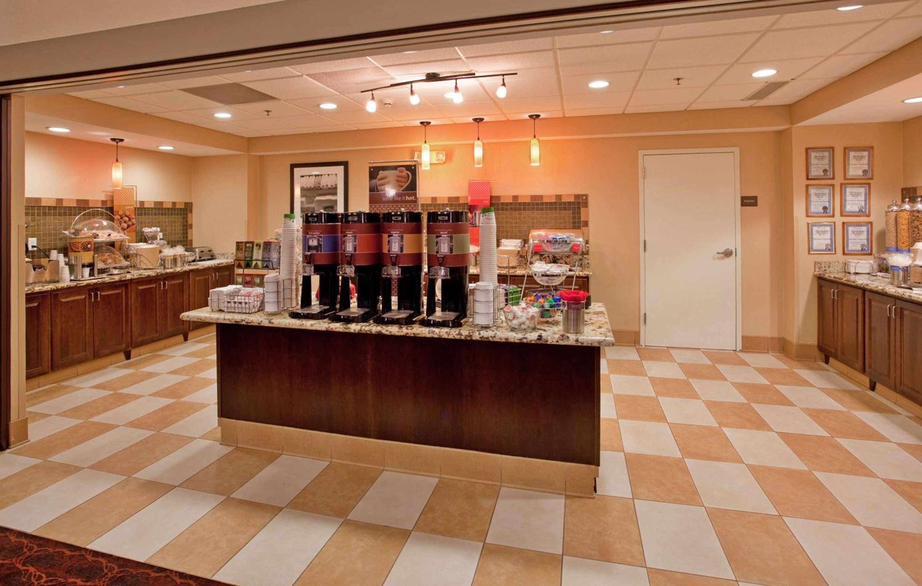 Watertown Vacations - Hampton Inn  Suites Watertown - Property Image 5