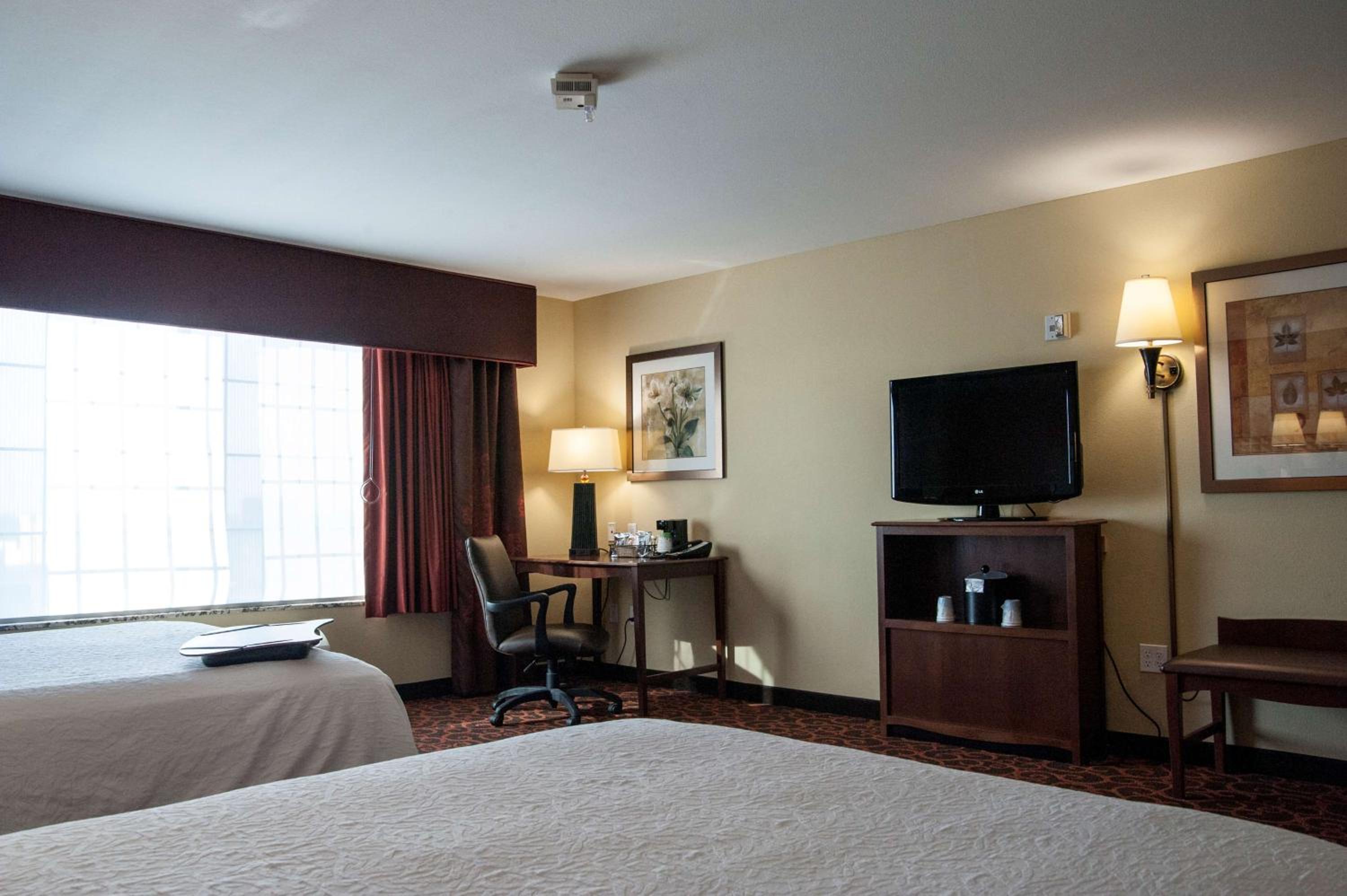 Watertown Vacations - Hampton Inn  Suites Watertown - Property Image 5
