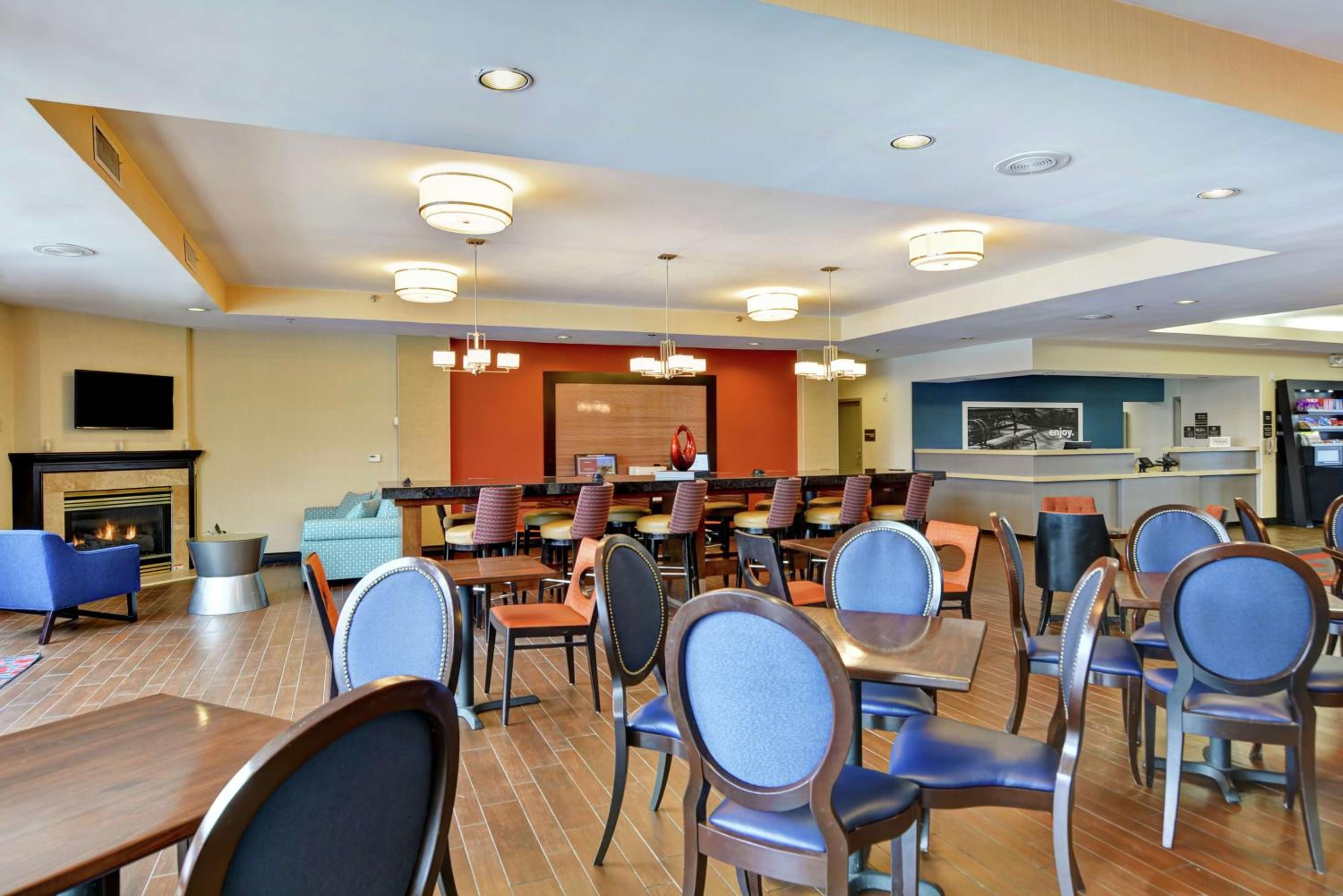 Scranton Vacations - Hampton Inn Scranton at Montage Mountain - Property Image 4
