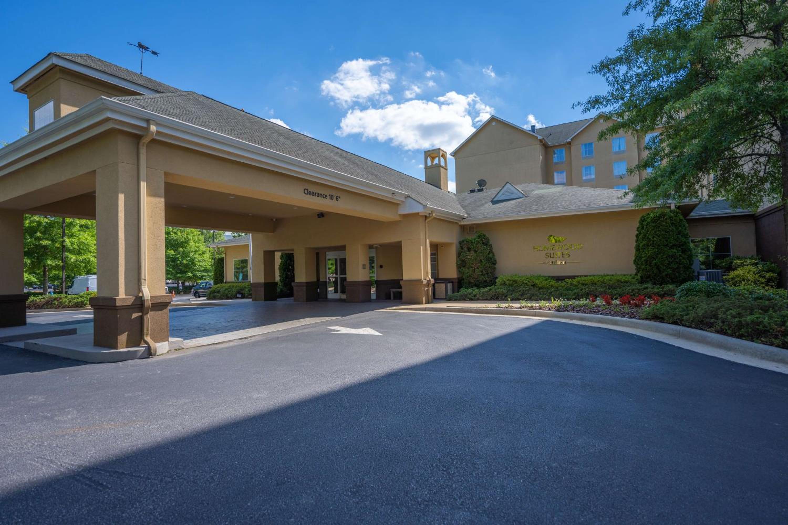 Birmingham Vacations - Homewood Suites by Hilton Birmingham-SW-Riverchase-Galleria - Property Image 2