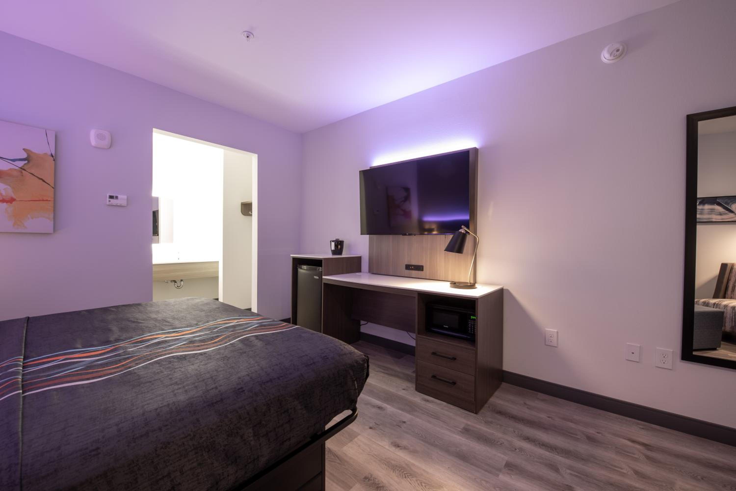 Express Inn & Suites view 5