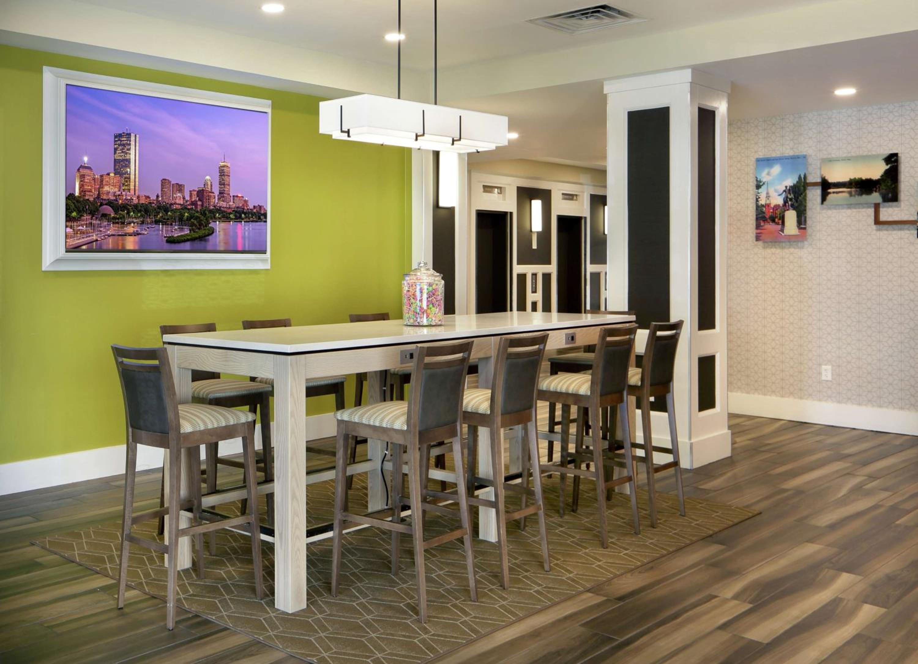 Boston Vacations - Hampton Inn Boston-Natick - Property Image 3