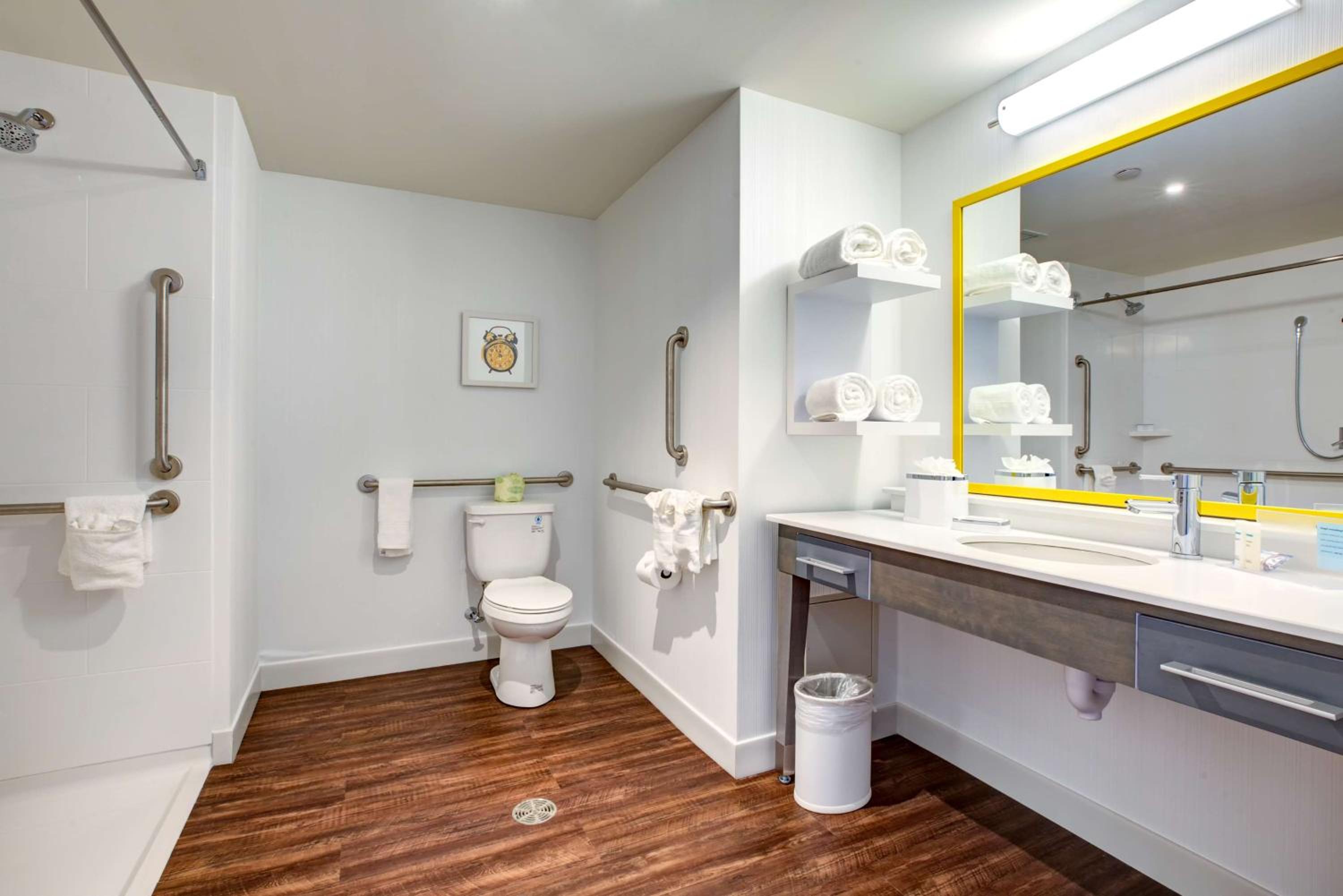 Hampton Inn  Suites Boston/Waltham - Property Image 1