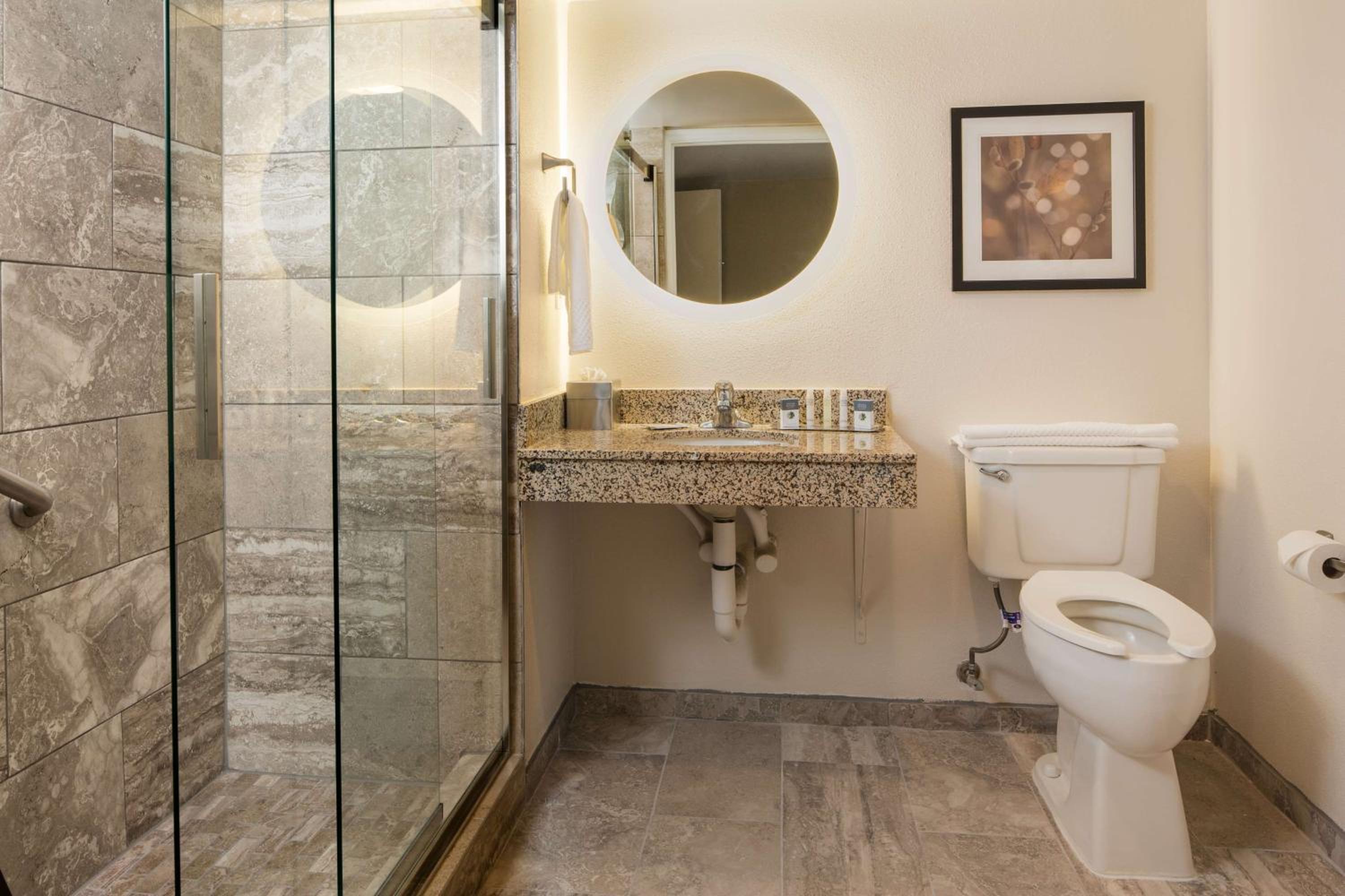 Laurel Vacations - Doubletree by Hilton Laurel, MD - Property Image 6
