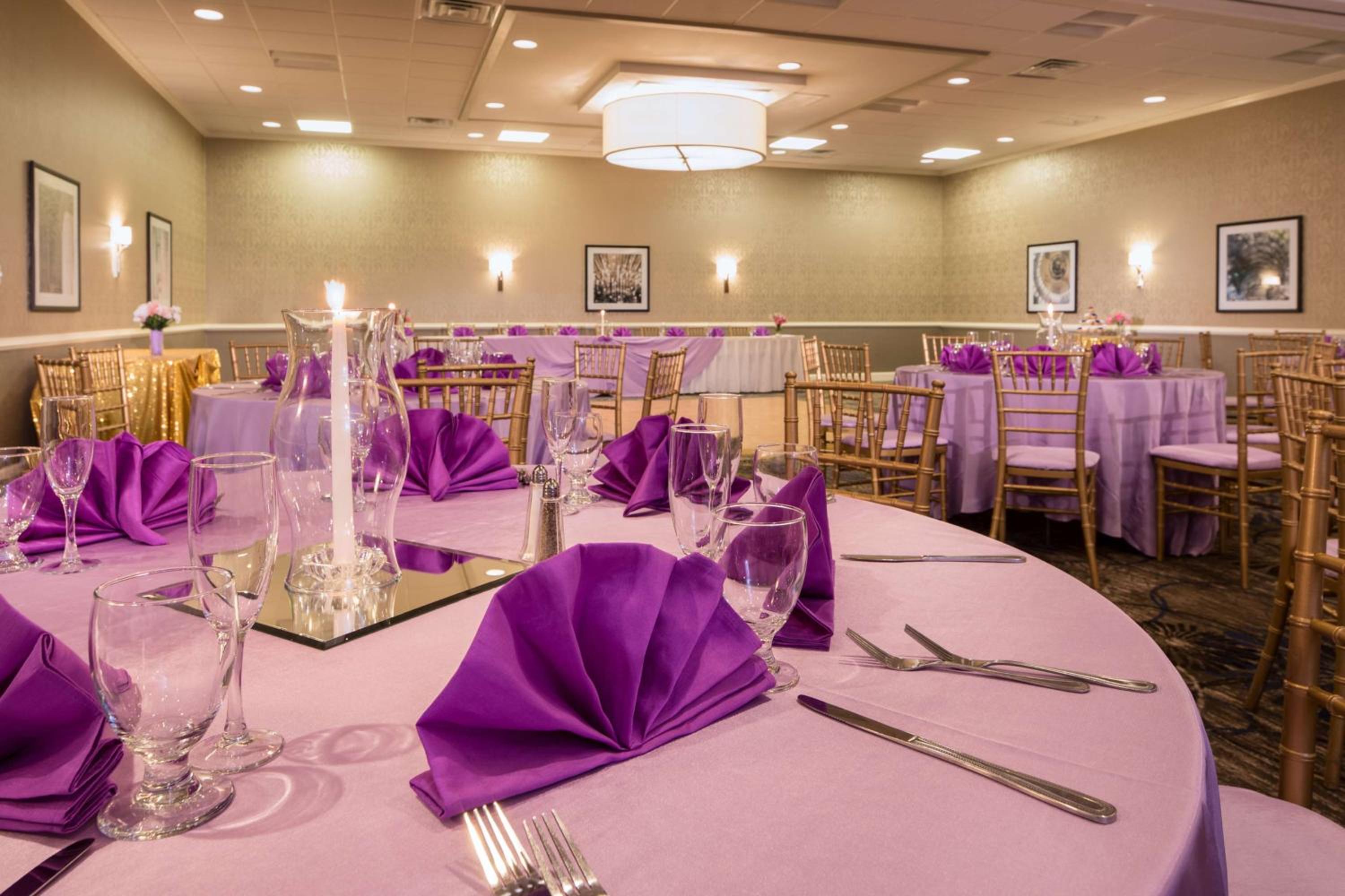 Laurel Vacations - Doubletree by Hilton Laurel, MD - Property Image 1