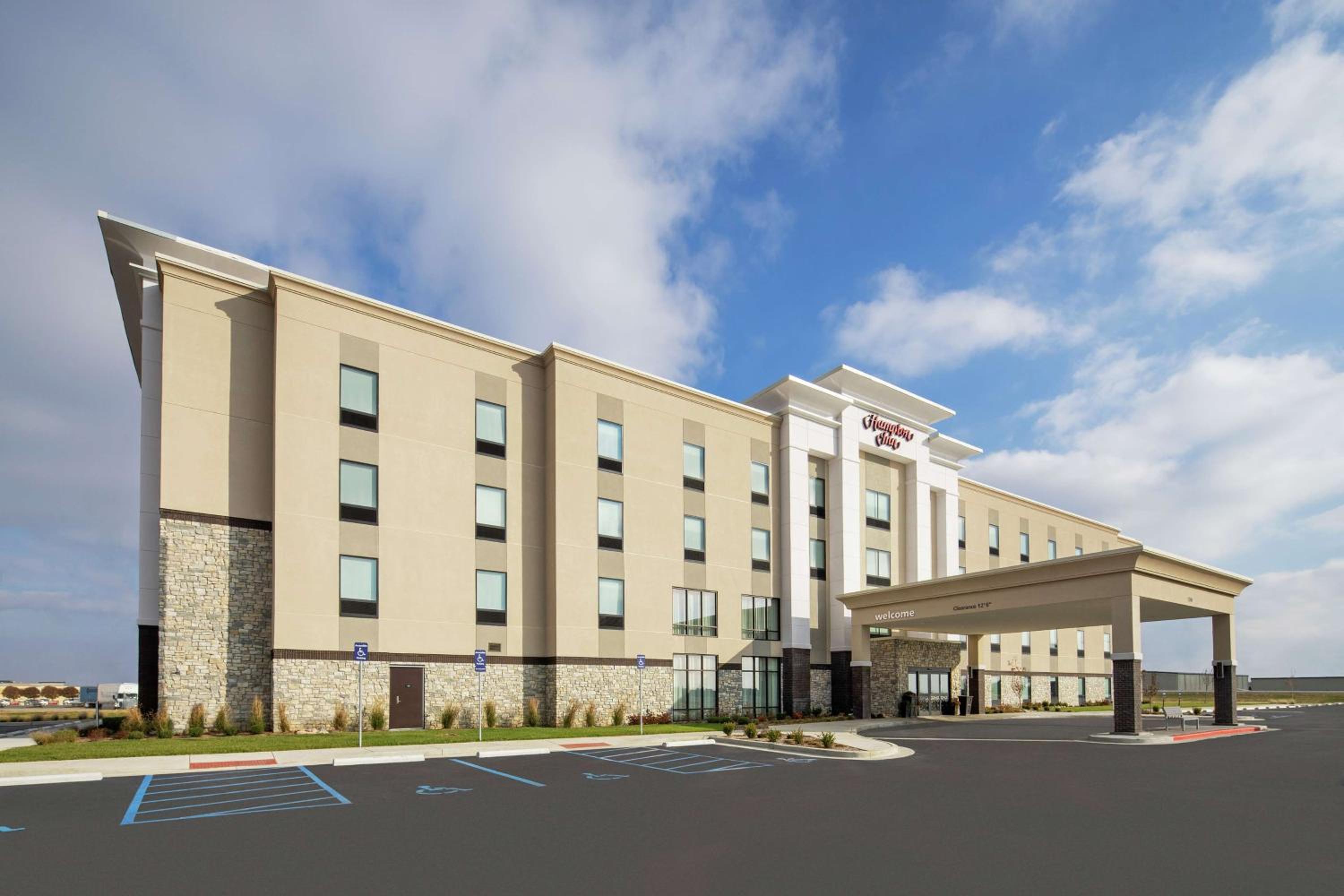Sikeston Vacations - Hampton Inn Sikeston - Property Image 1