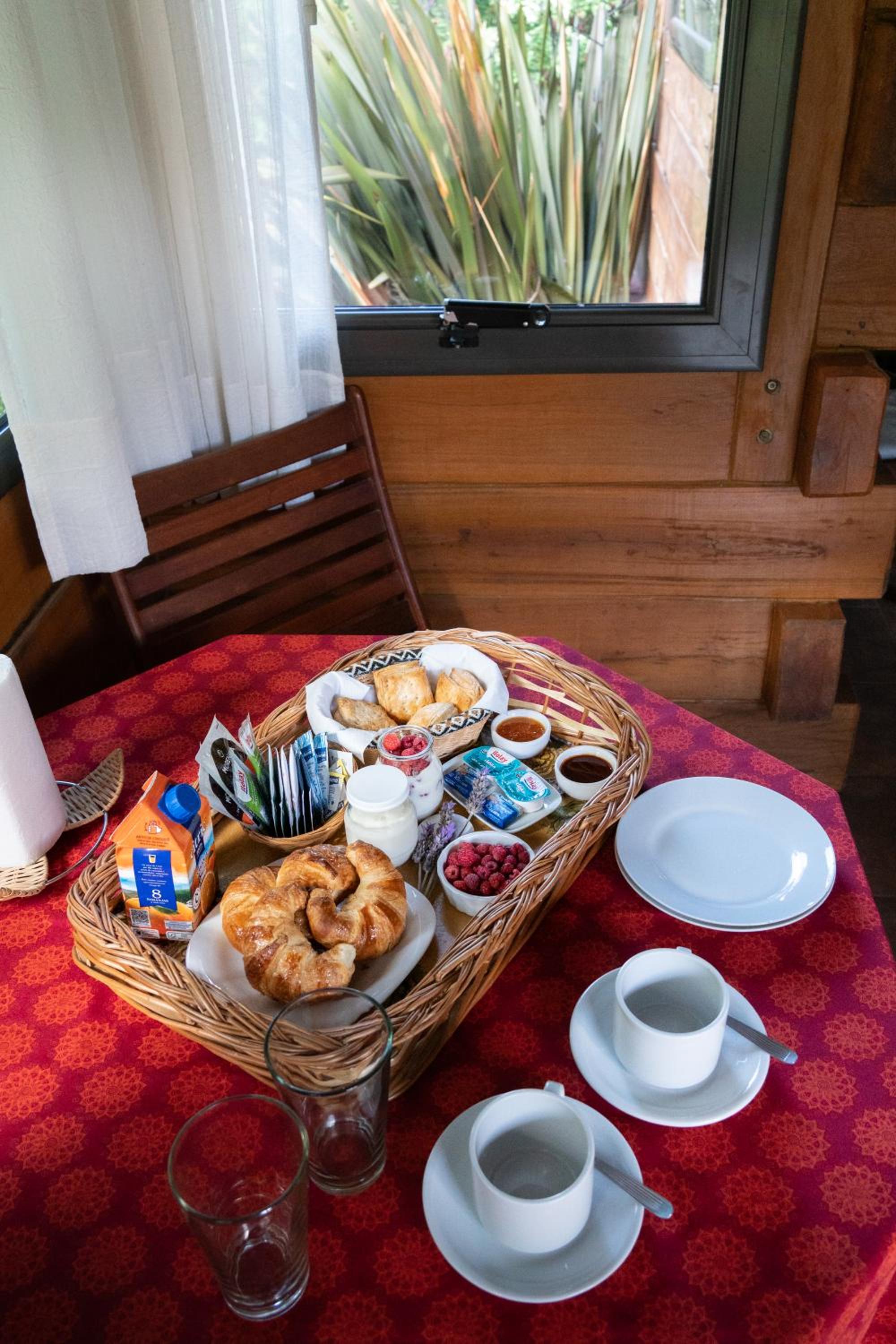 Akapana Suites