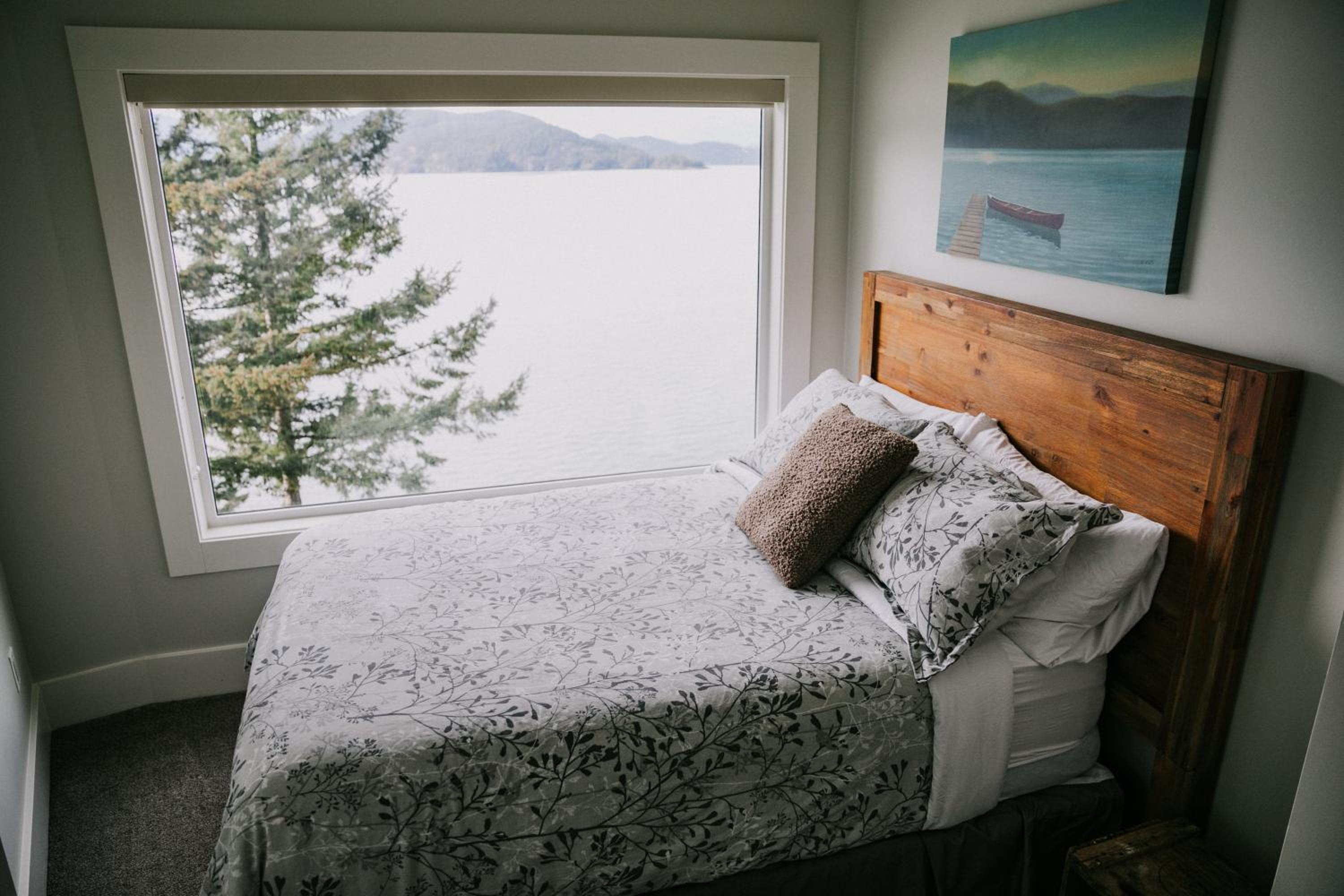 The Lodge on Harrison Lake