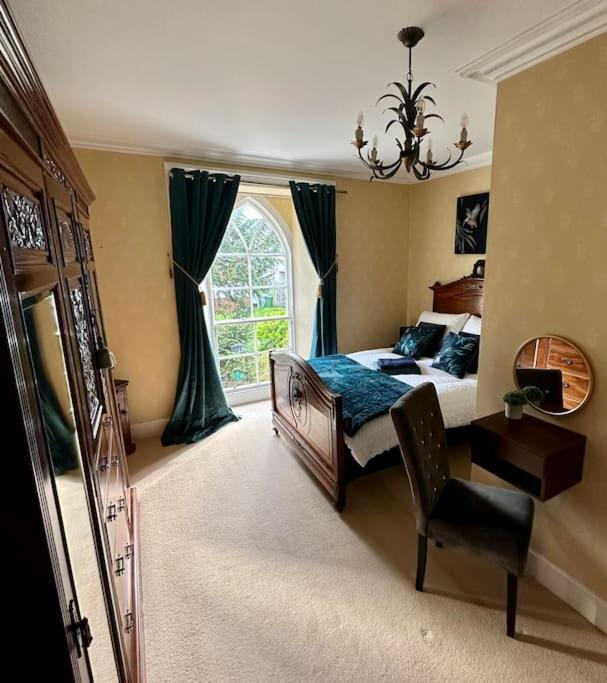Prestigious Georgian Mansion