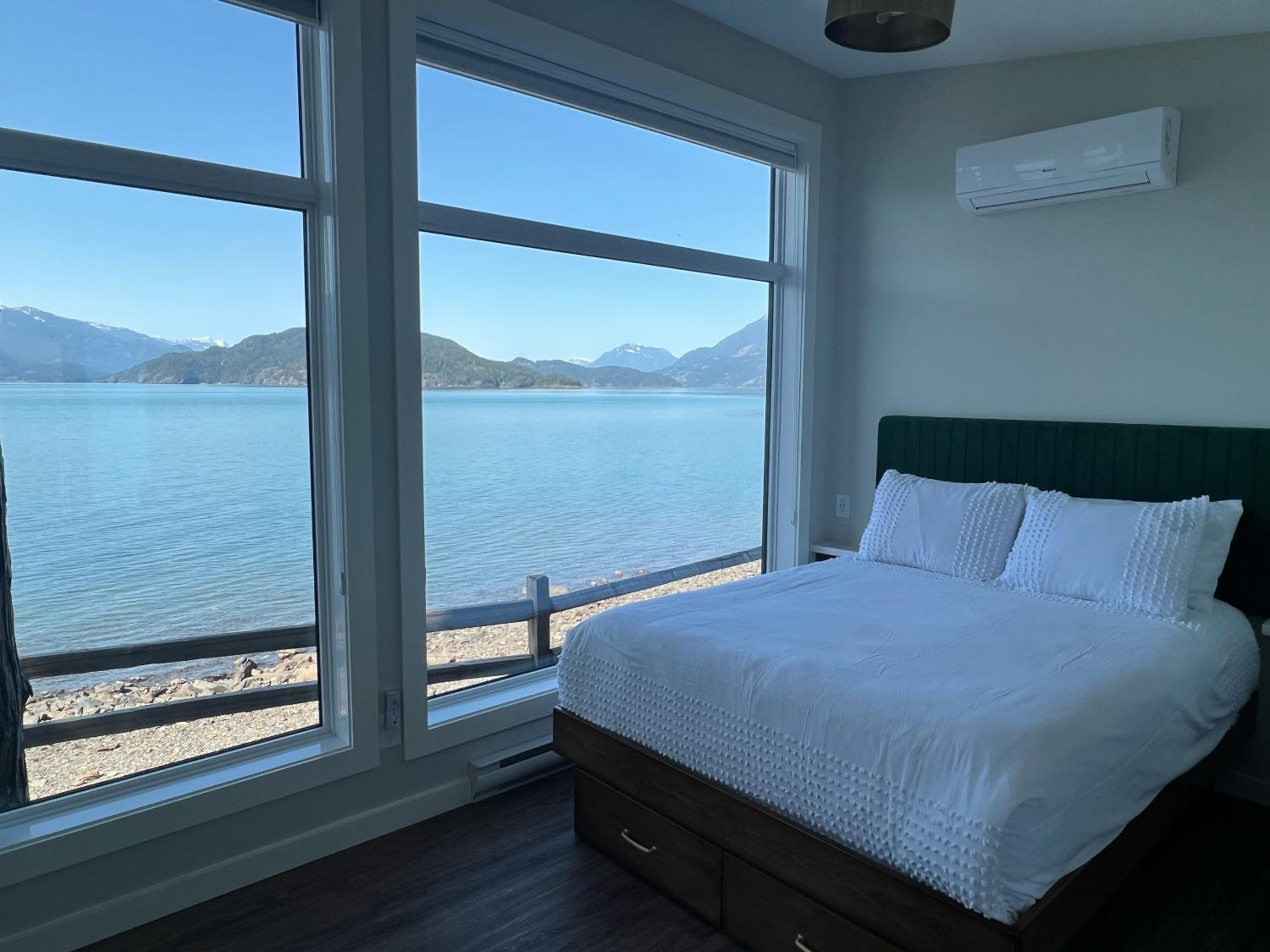 The Lodge on Harrison Lake