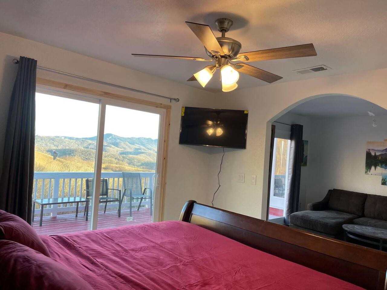 OVERLOOK LODGE