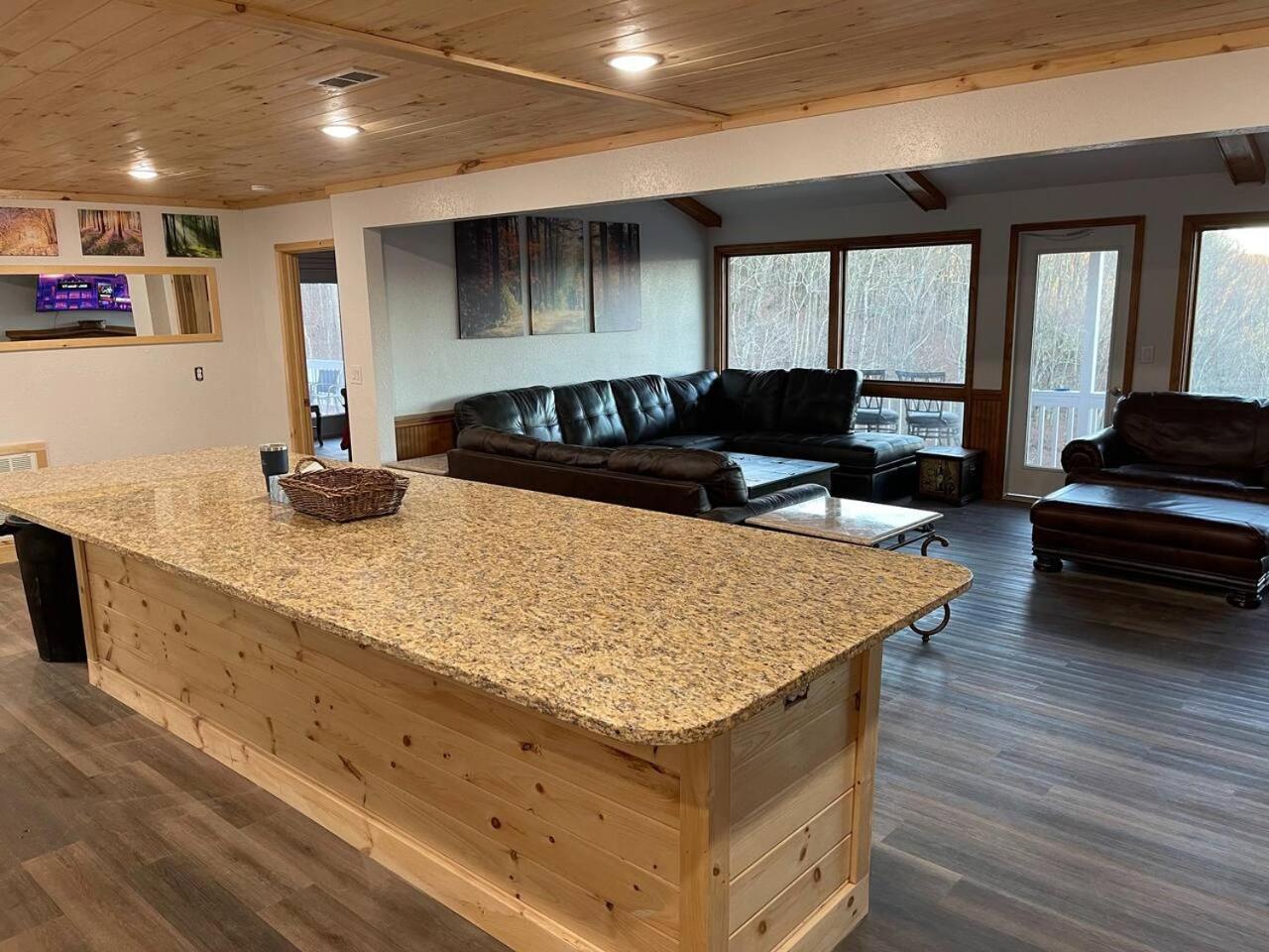 OVERLOOK LODGE