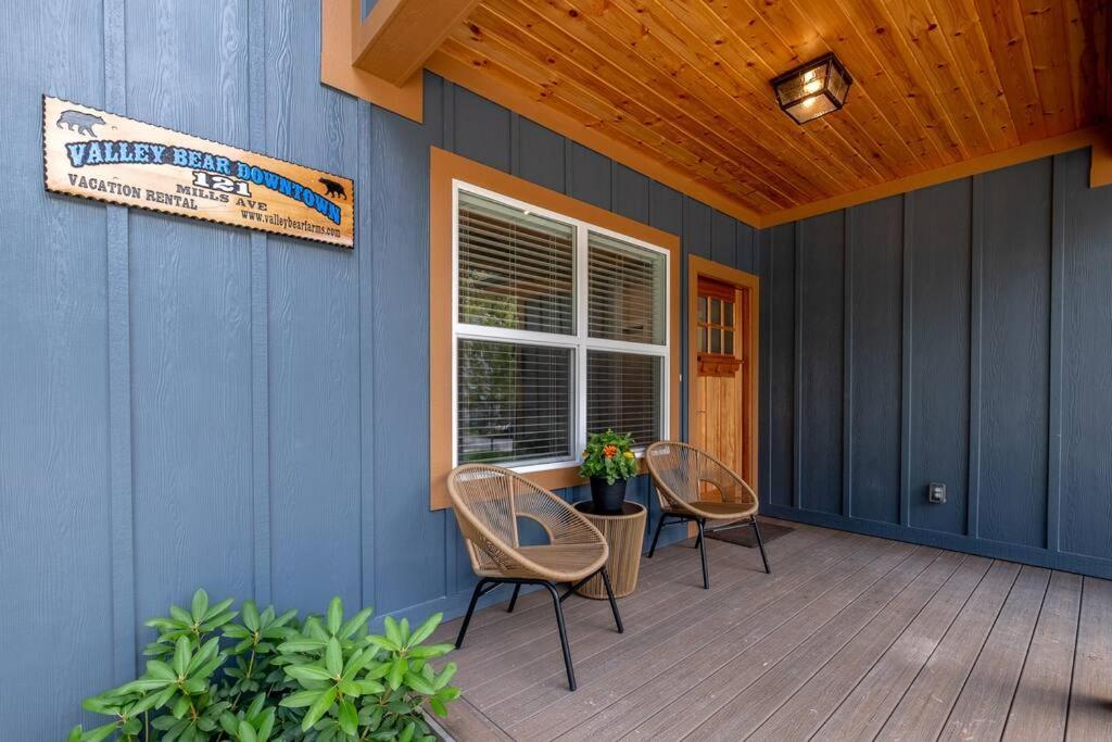 Downtown Brevard 5BR Retreat & Cyclists Dream view 4