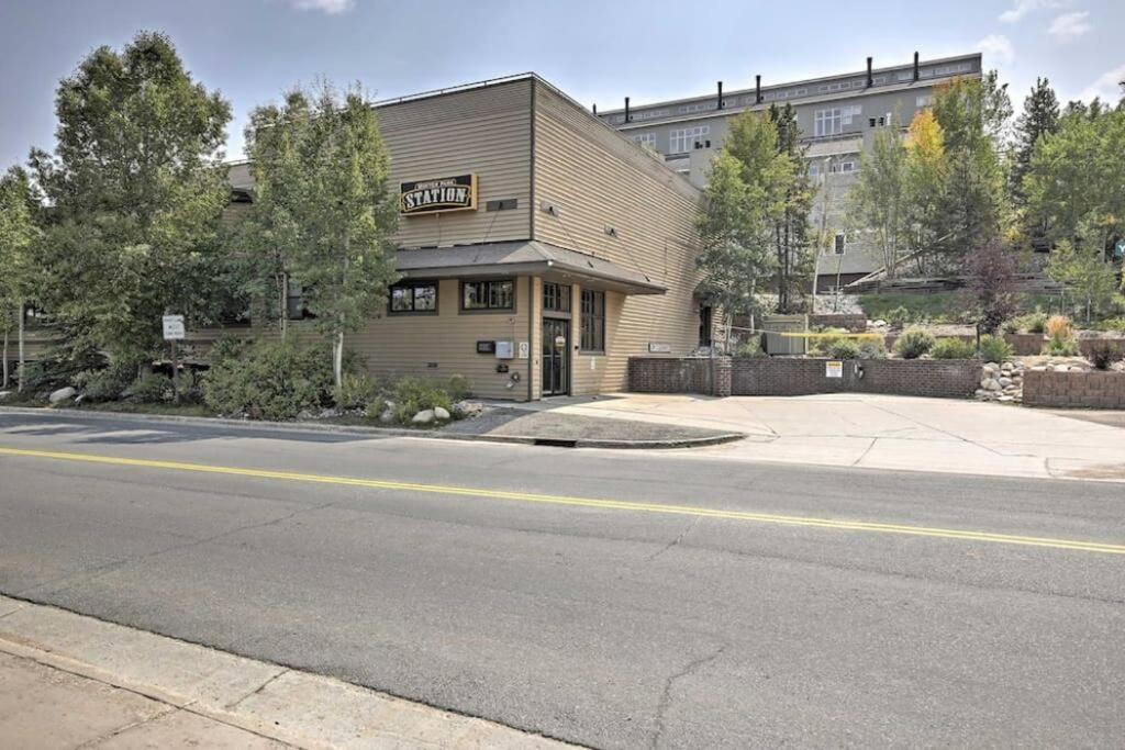 Hotel Great Location! Downtown Wp With Hot Tub! Sleeps 6!