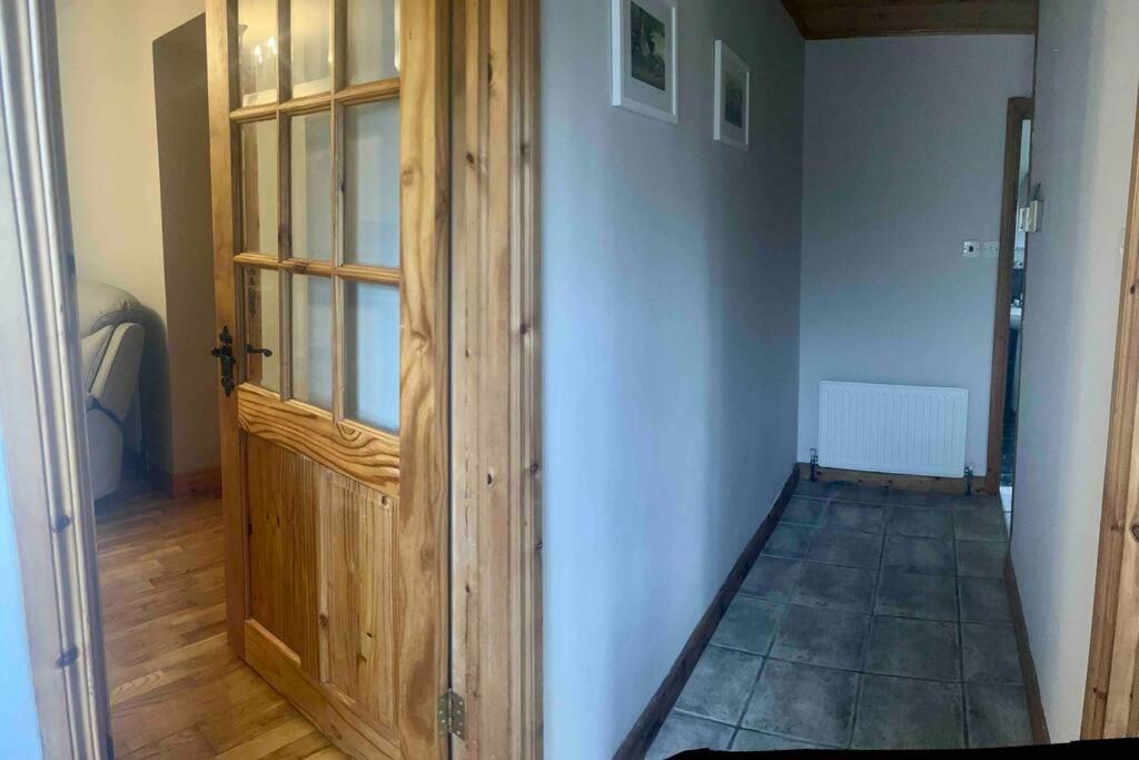 Tigh Seoighe - Renovated Cottage Tourmakeady view 4