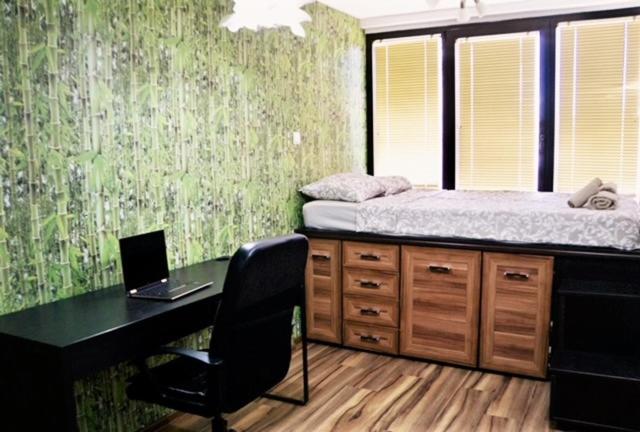 The White Apartment 3BR - free parking