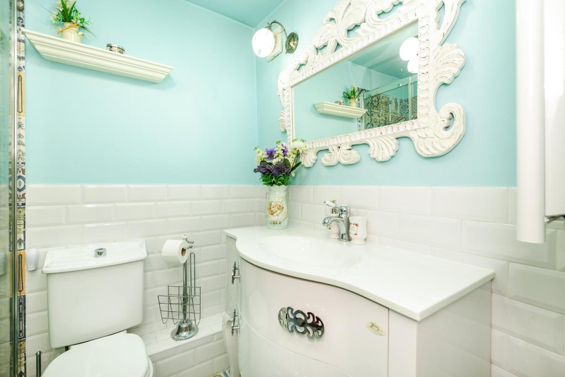 The White Apartment 3BR - free parking