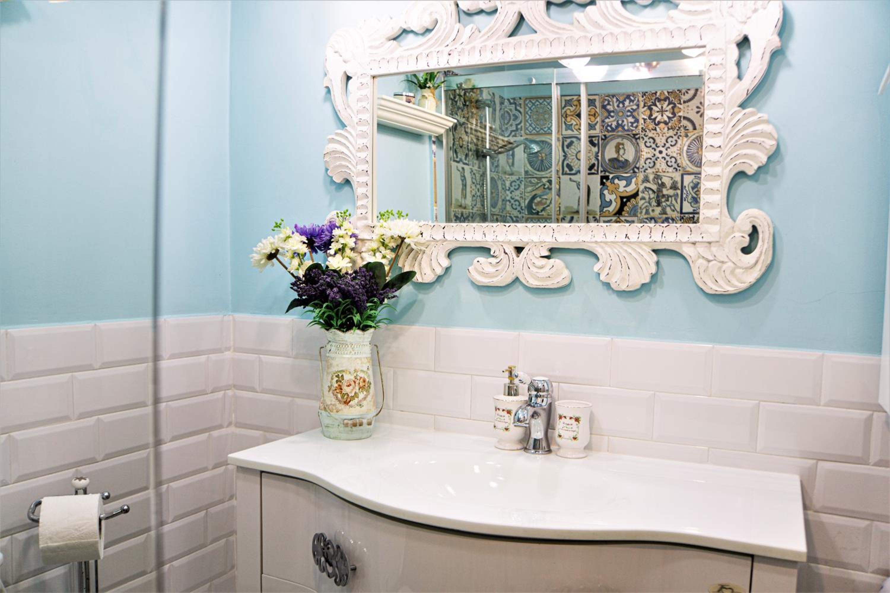 The White Apartment 3BR - free parking