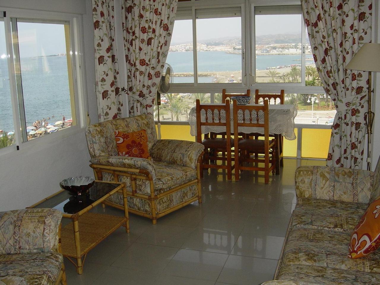 Apartamentos Intercentro Algarrobo-Costa APARTAMENTOS TURÍSTICOS -INMOBILIARIA