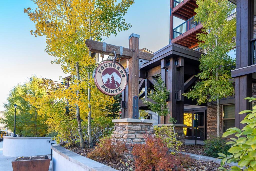 Ski-In / Ski-Out 1 Bedroom Condo base of WP Resort view 4