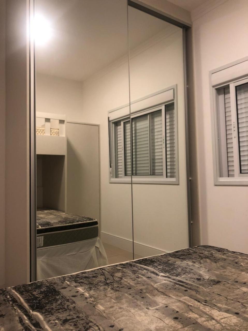 Apto familiar, 150mts do mar, completo e aconchegante em Palmas