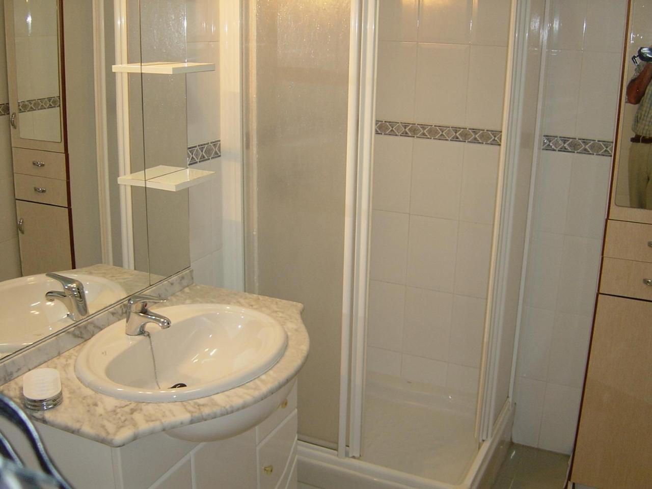 Apartamentos Intercentro Algarrobo-Costa APARTAMENTOS TURÍSTICOS -INMOBILIARIA