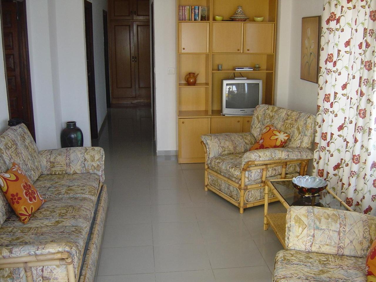 Apartamentos Intercentro Algarrobo-Costa APARTAMENTOS TURÍSTICOS -INMOBILIARIA