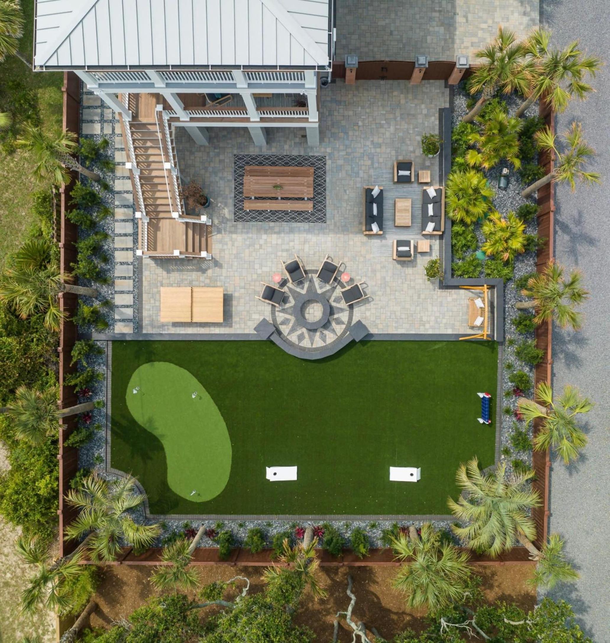 Beachfront Pool Outdoor Kitchen Firepit Putting Green view 2