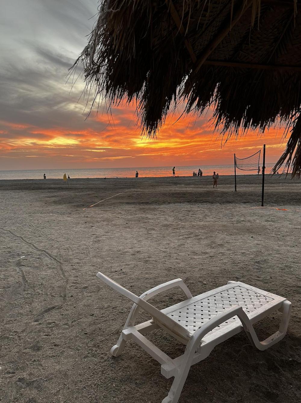 Espectacular apto cerca a la playa