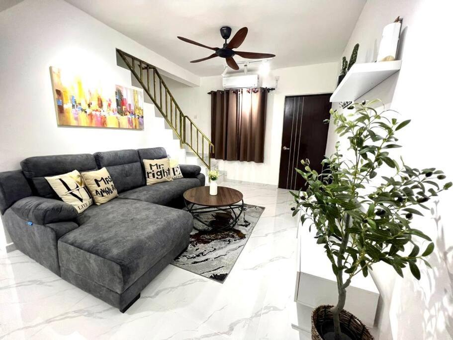 Modern HS Sweet Homestay Kuantan photo 5