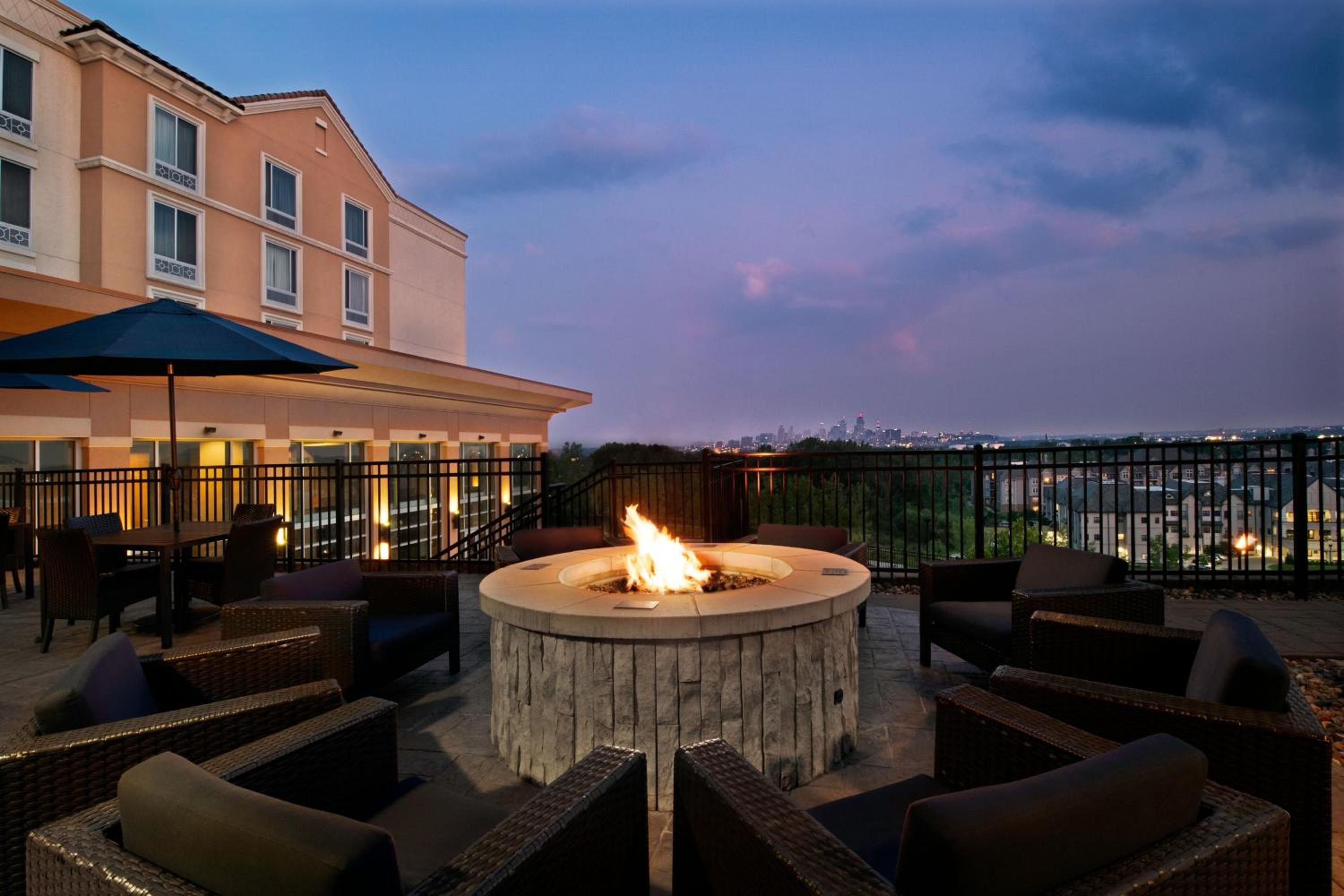 Kansas City Vacations - Courtyard Kansas City at Briarcliff - Property Image 11