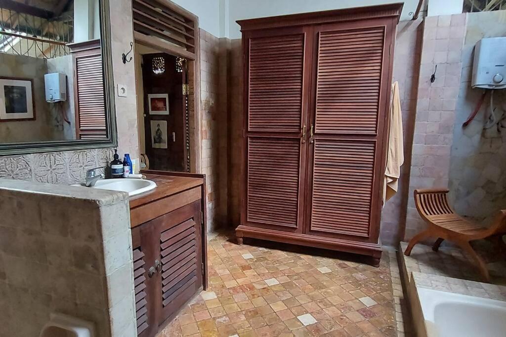 Wooden House Peliatan