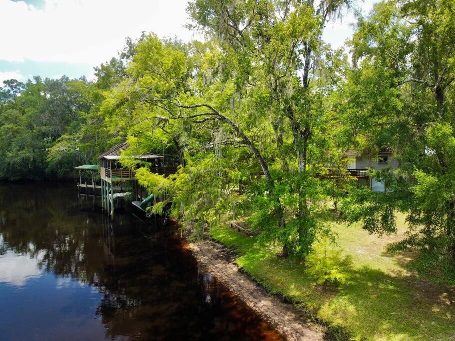 Creek House hideaway