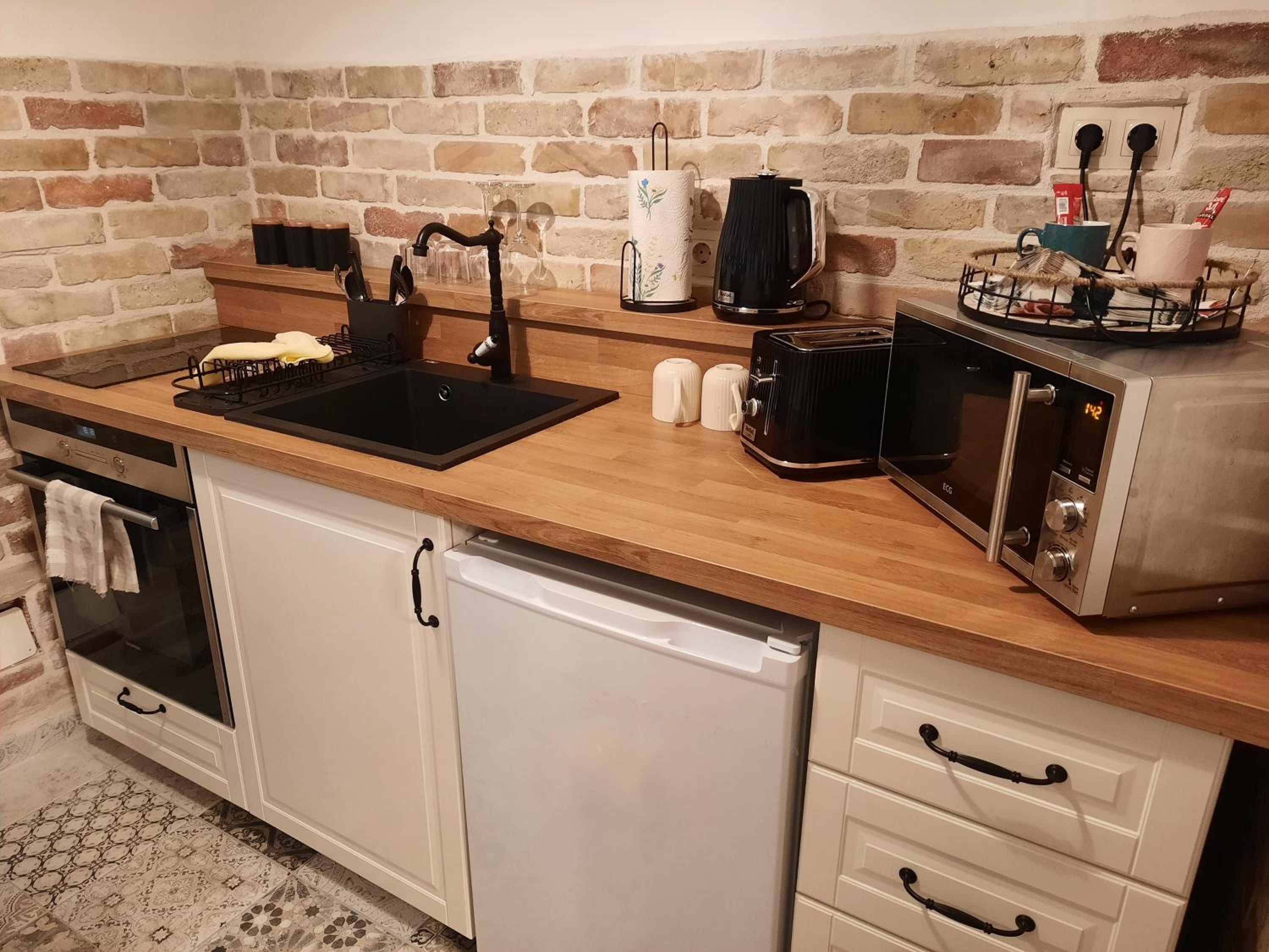 Kúria Apartman Budapest with free parking view 4