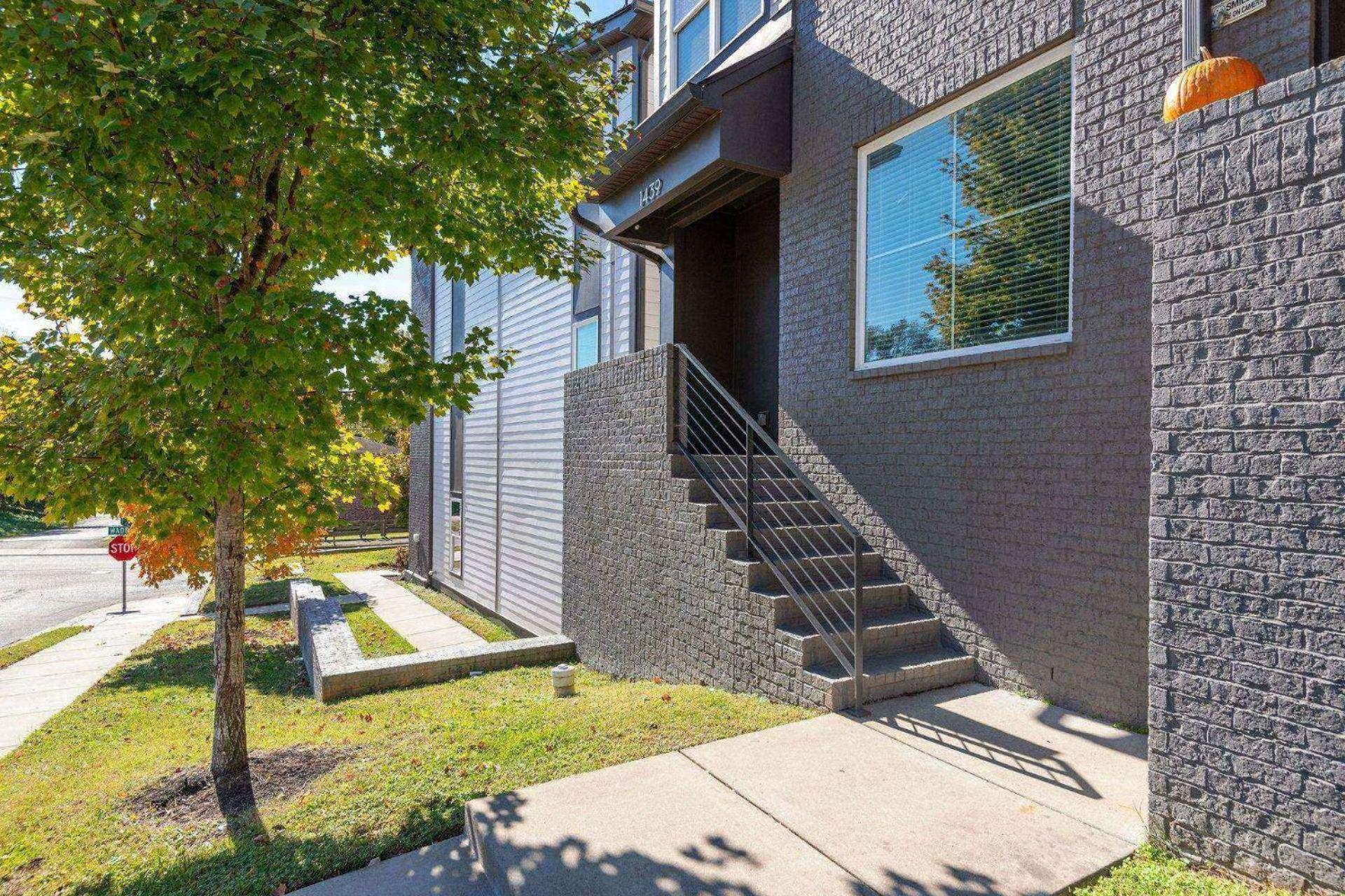 Eleven South view 4