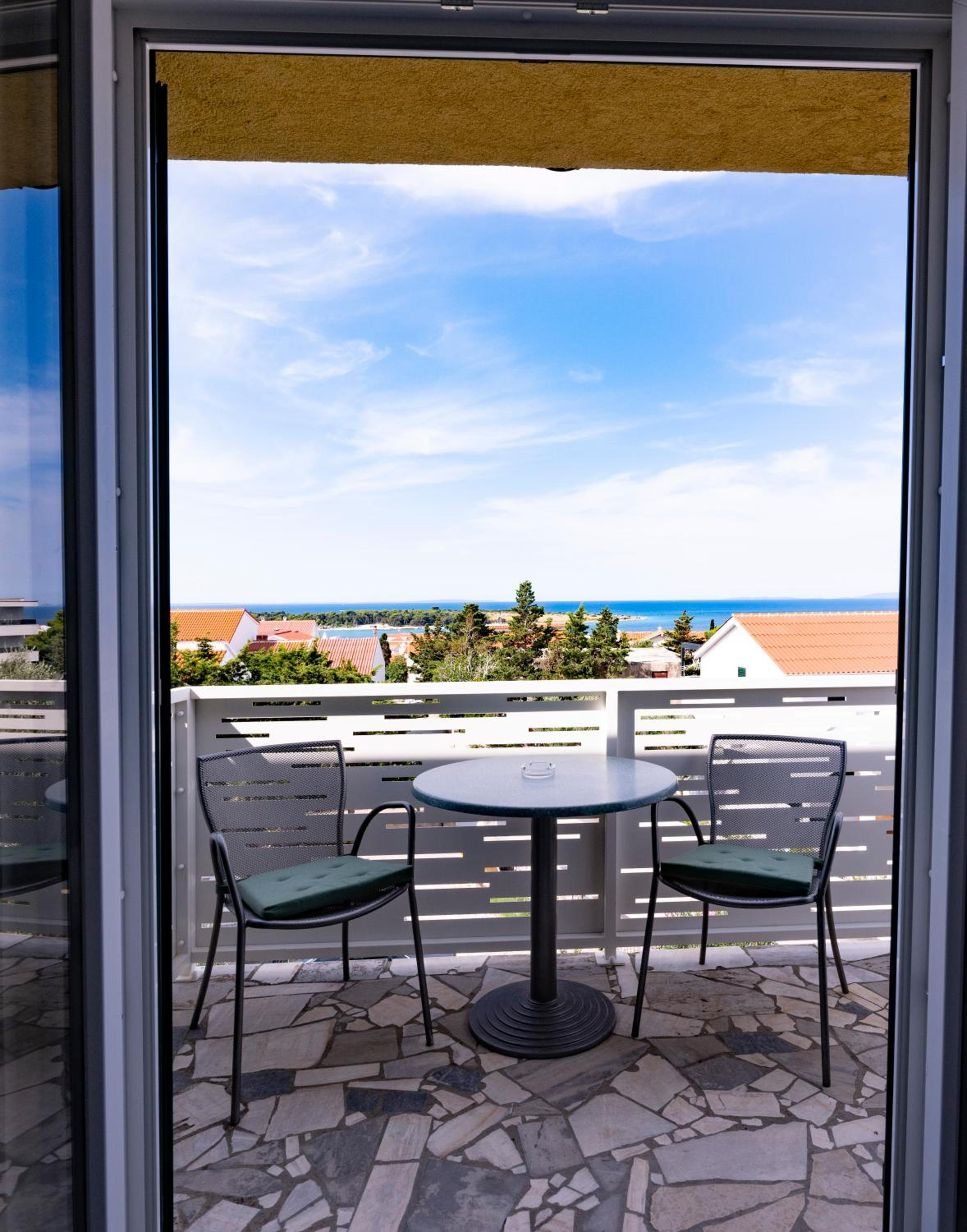 Apartmani Lovren