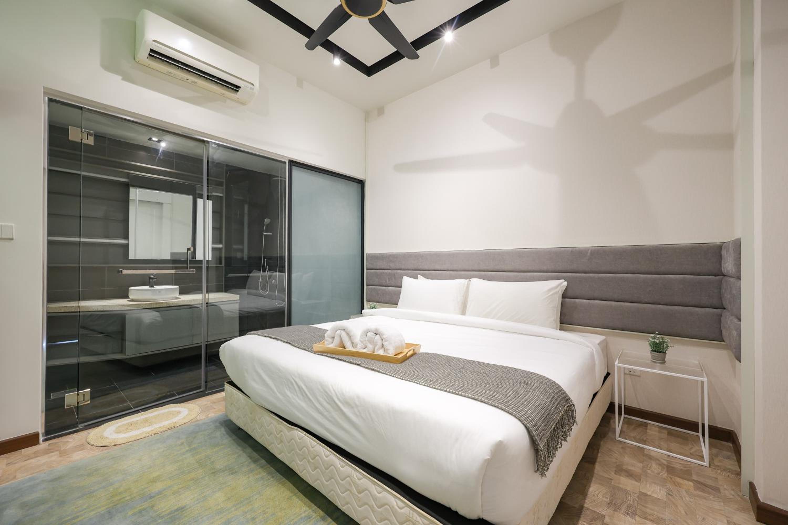 ExpressionZ Suites KLCC by EC