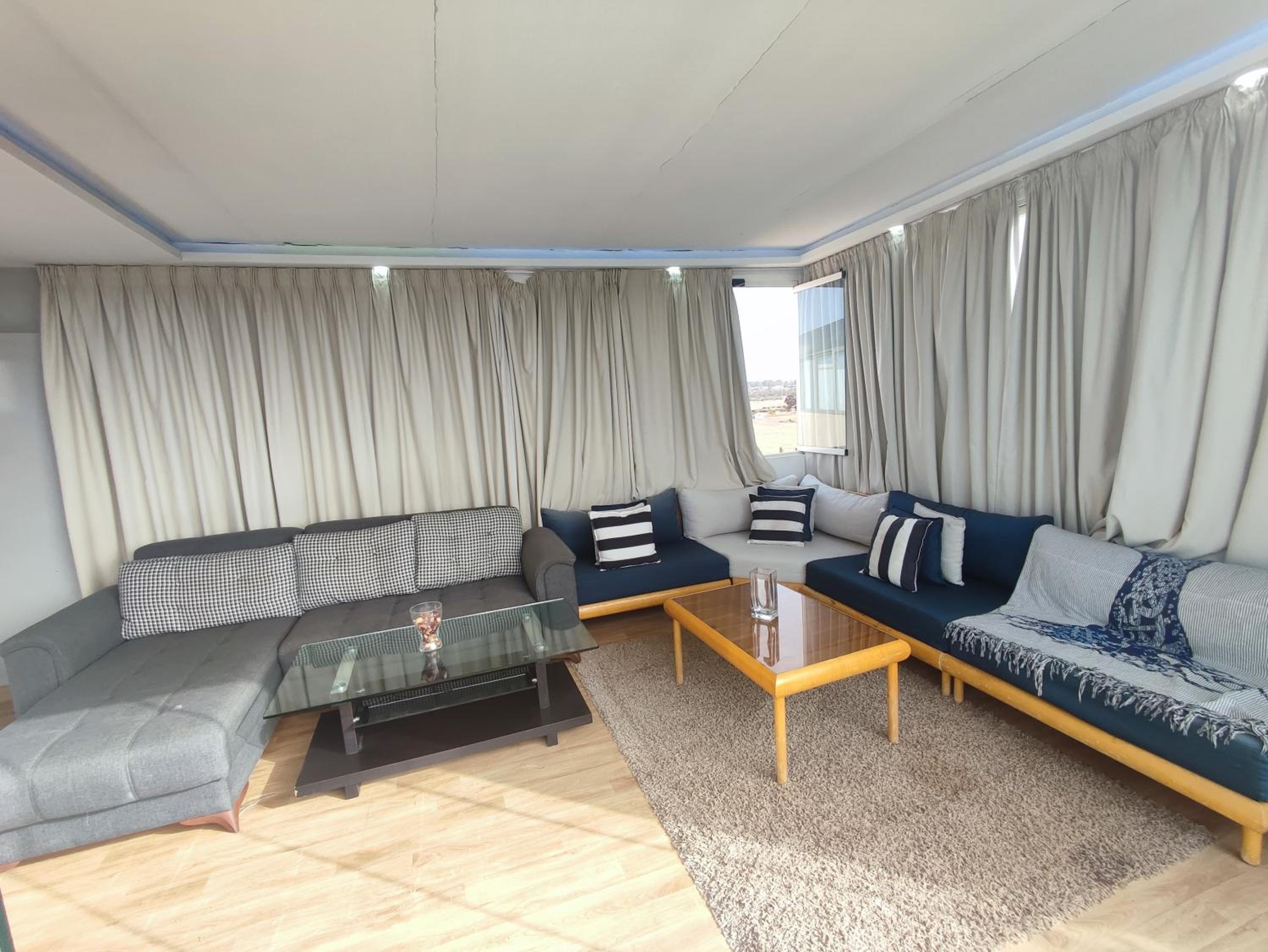appartments front mer view 3